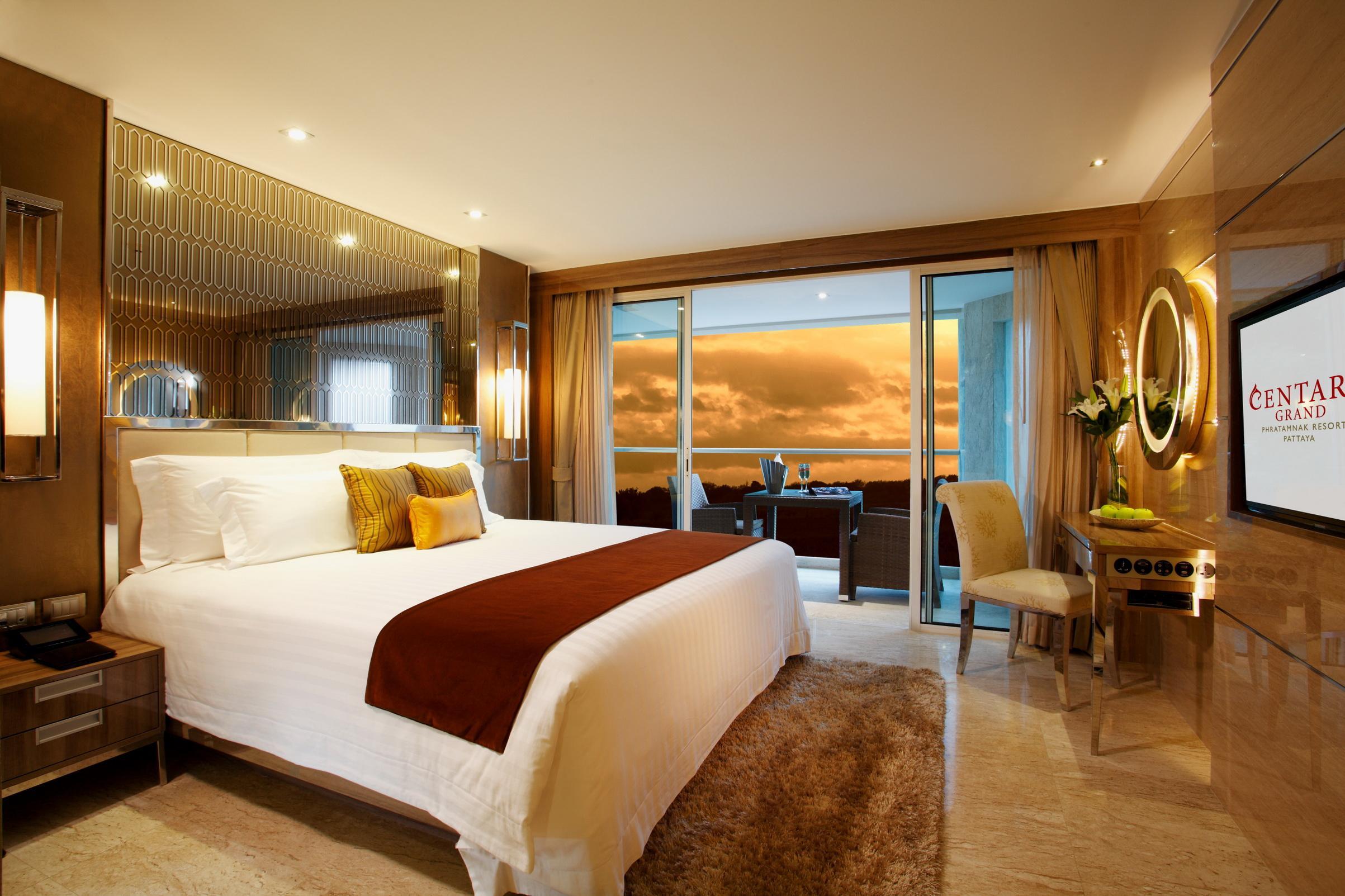 Centara Grand Phratamnak Pattaya — photo 4