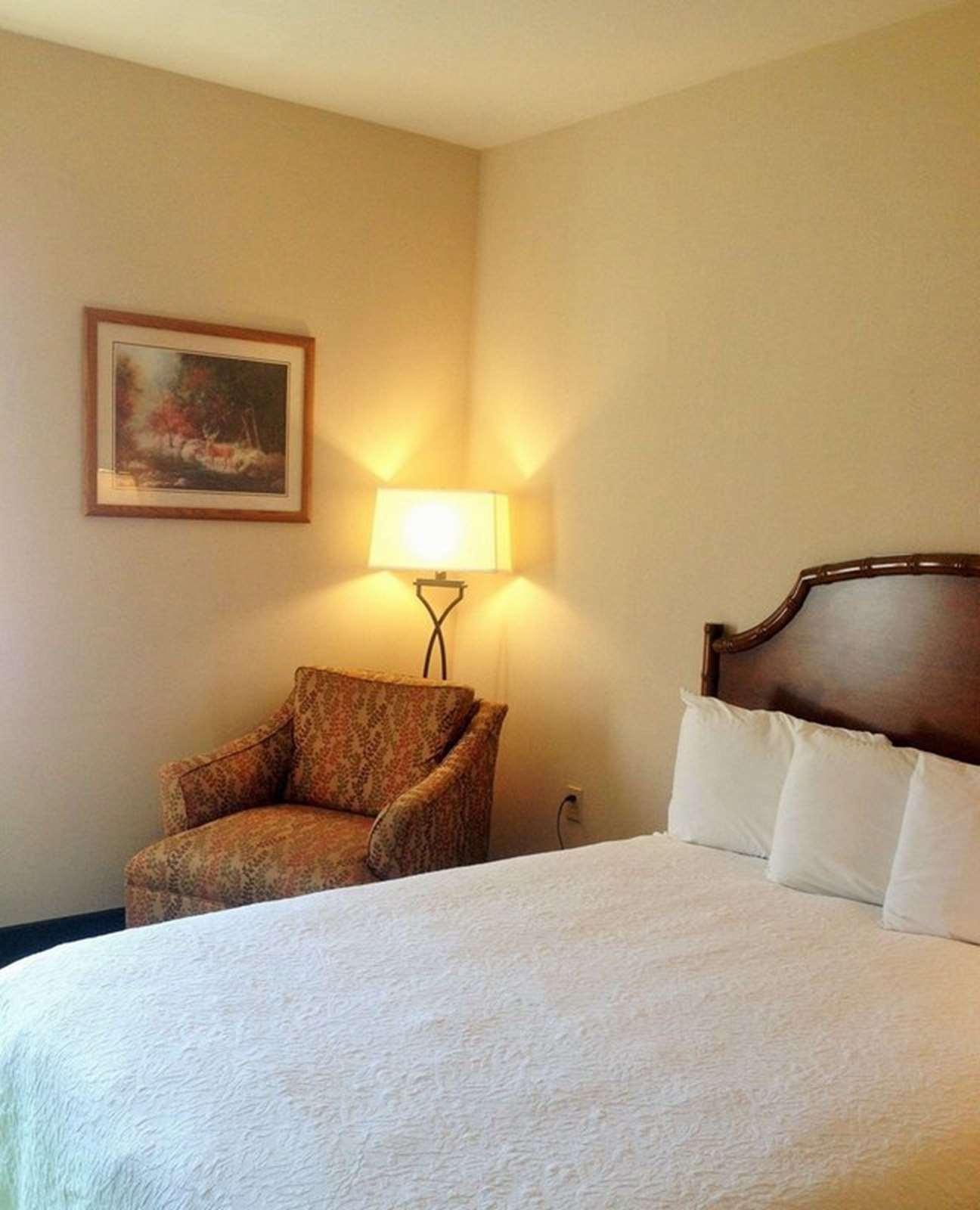 Hometown Inn — photo 4