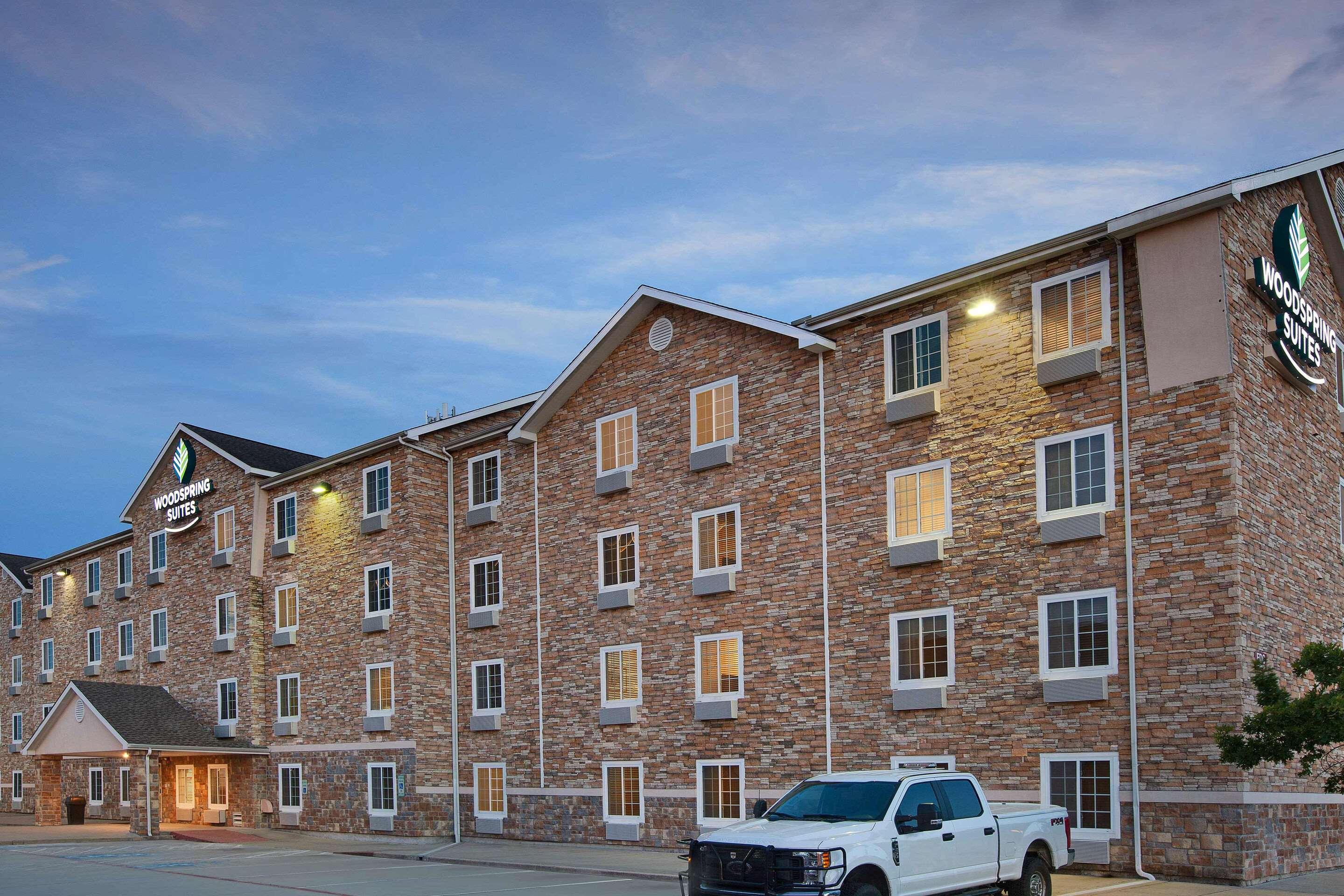 WoodSpring Suites Houston I-10 West — photo 3