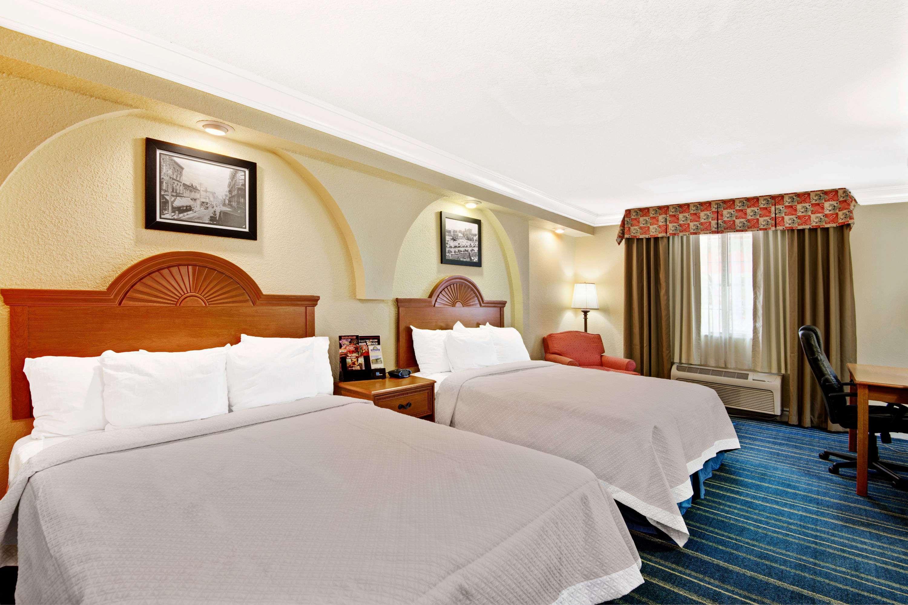 Days Inn by Wyndham San Antonio Airport — photo 4