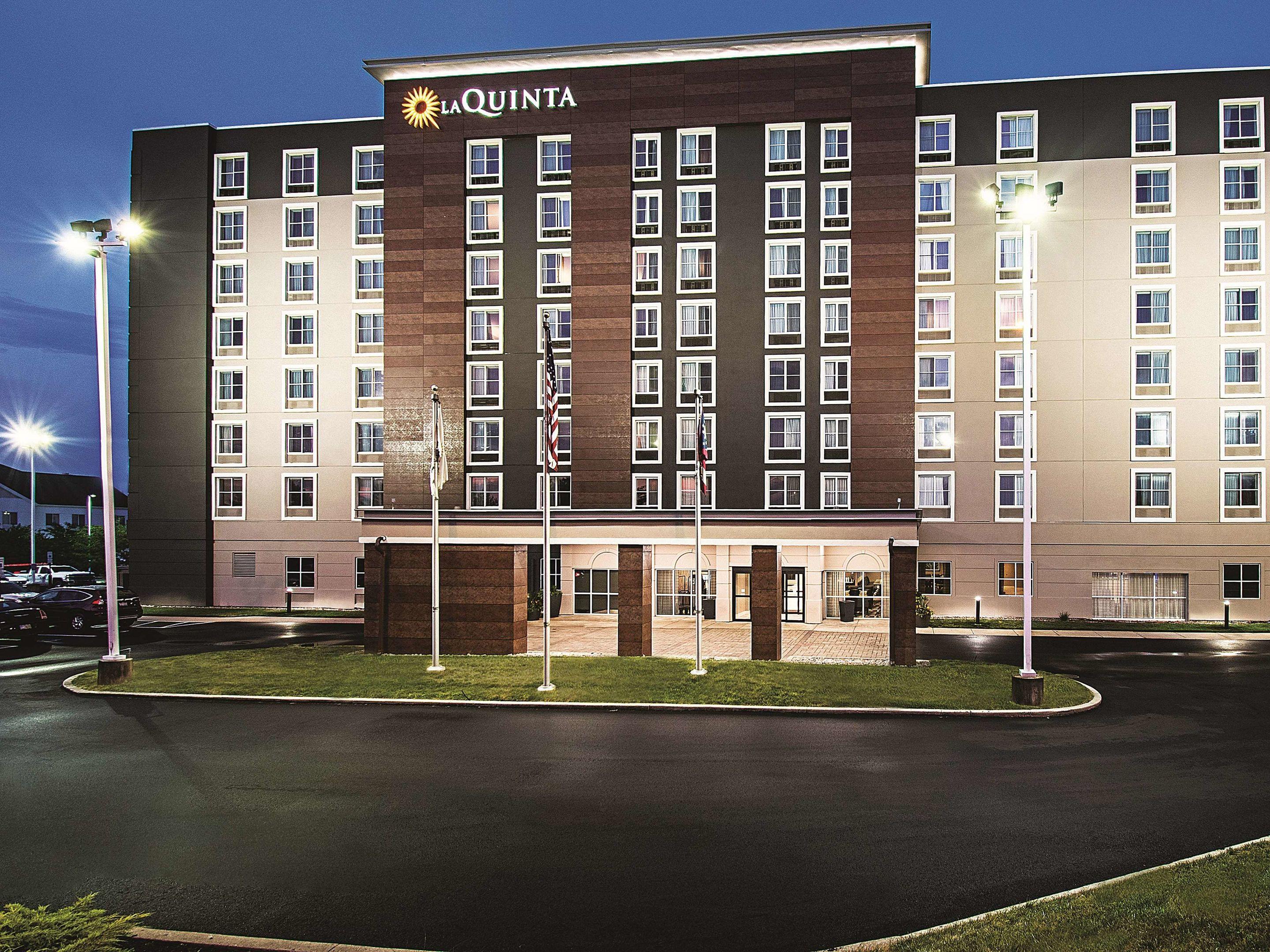 La Quinta Inn & Suites Sharonville — photo 4