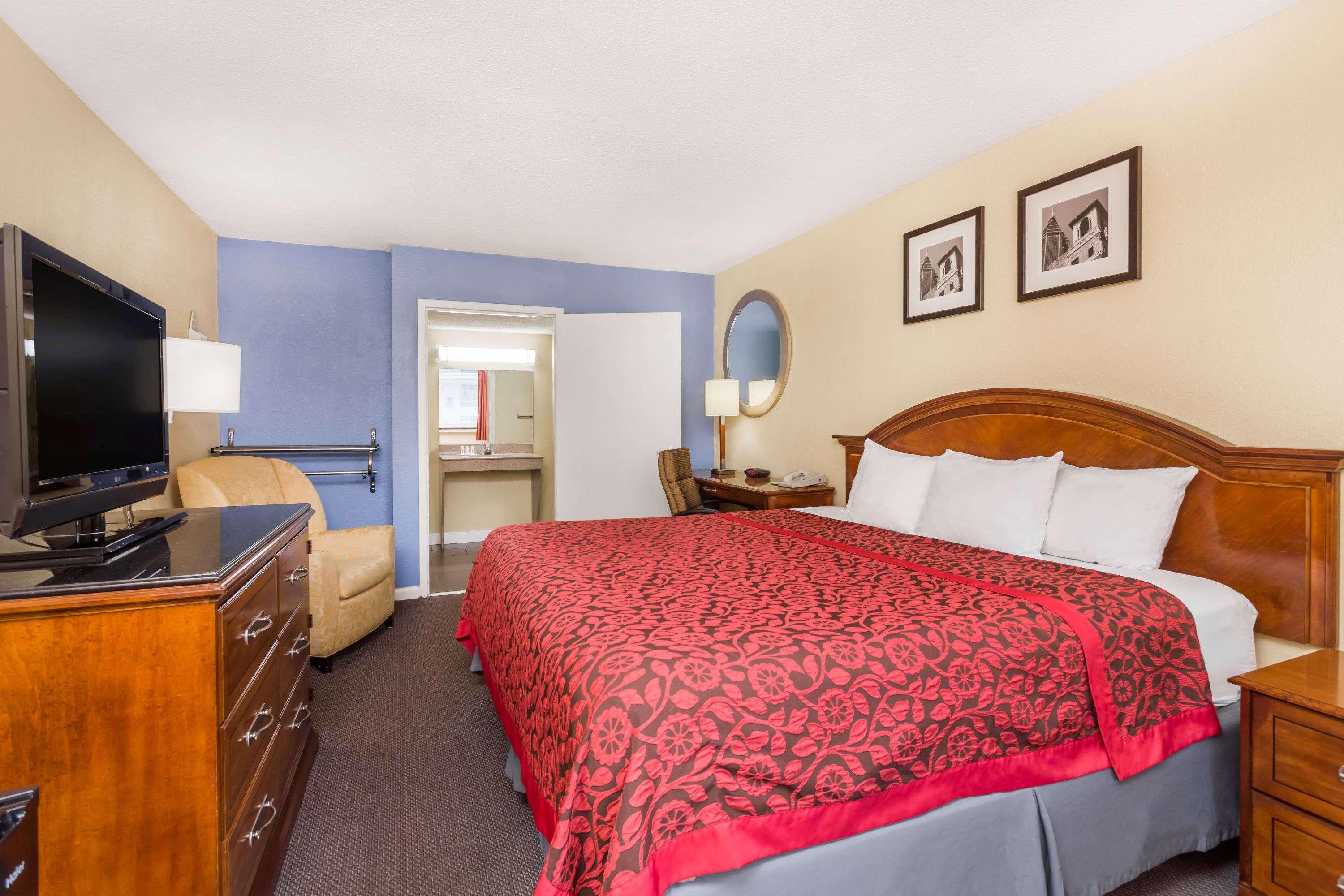 Days Inn College Park Airport Best Road — photo 3