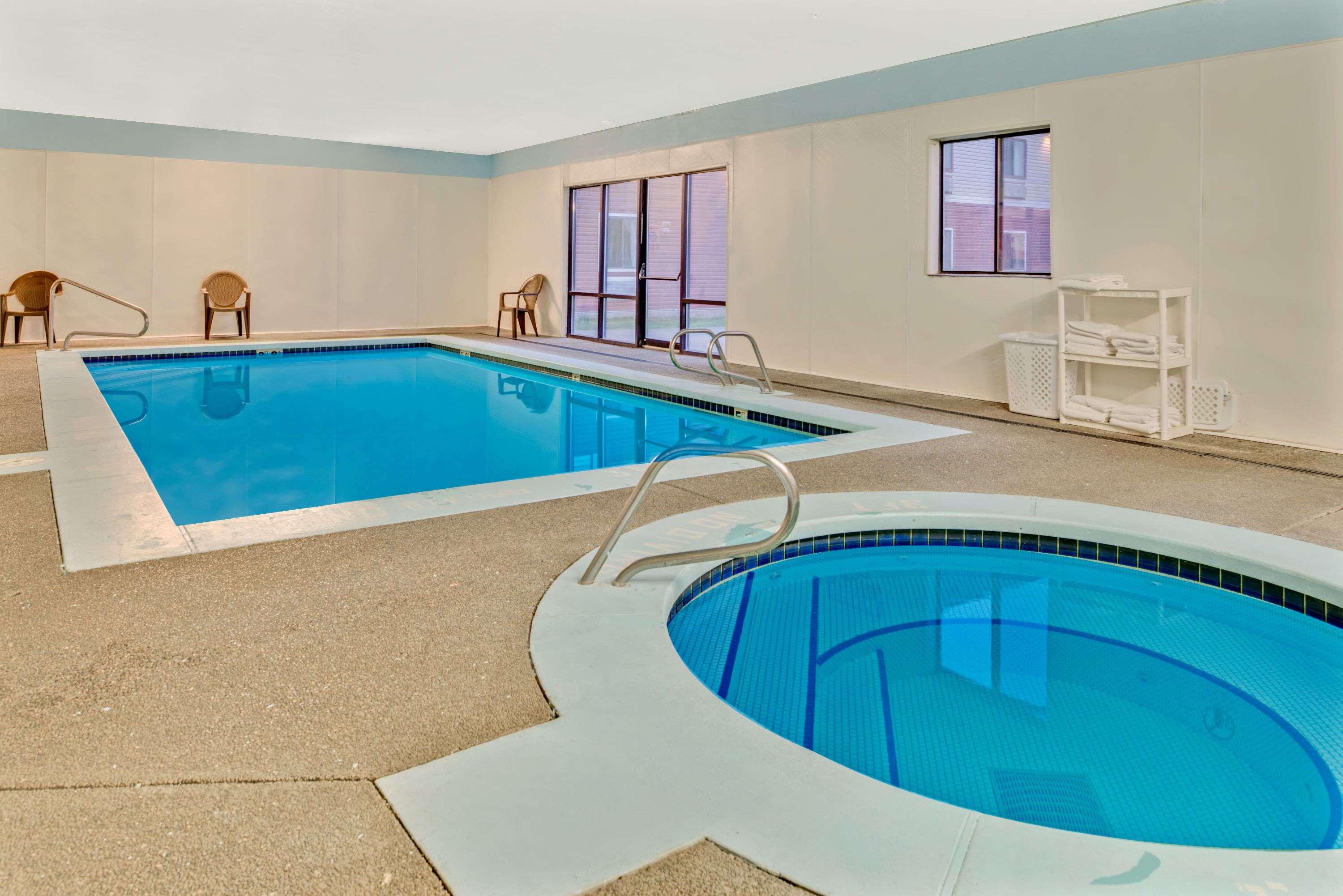 Super 8 by Wyndham Spokane/West — photo 3
