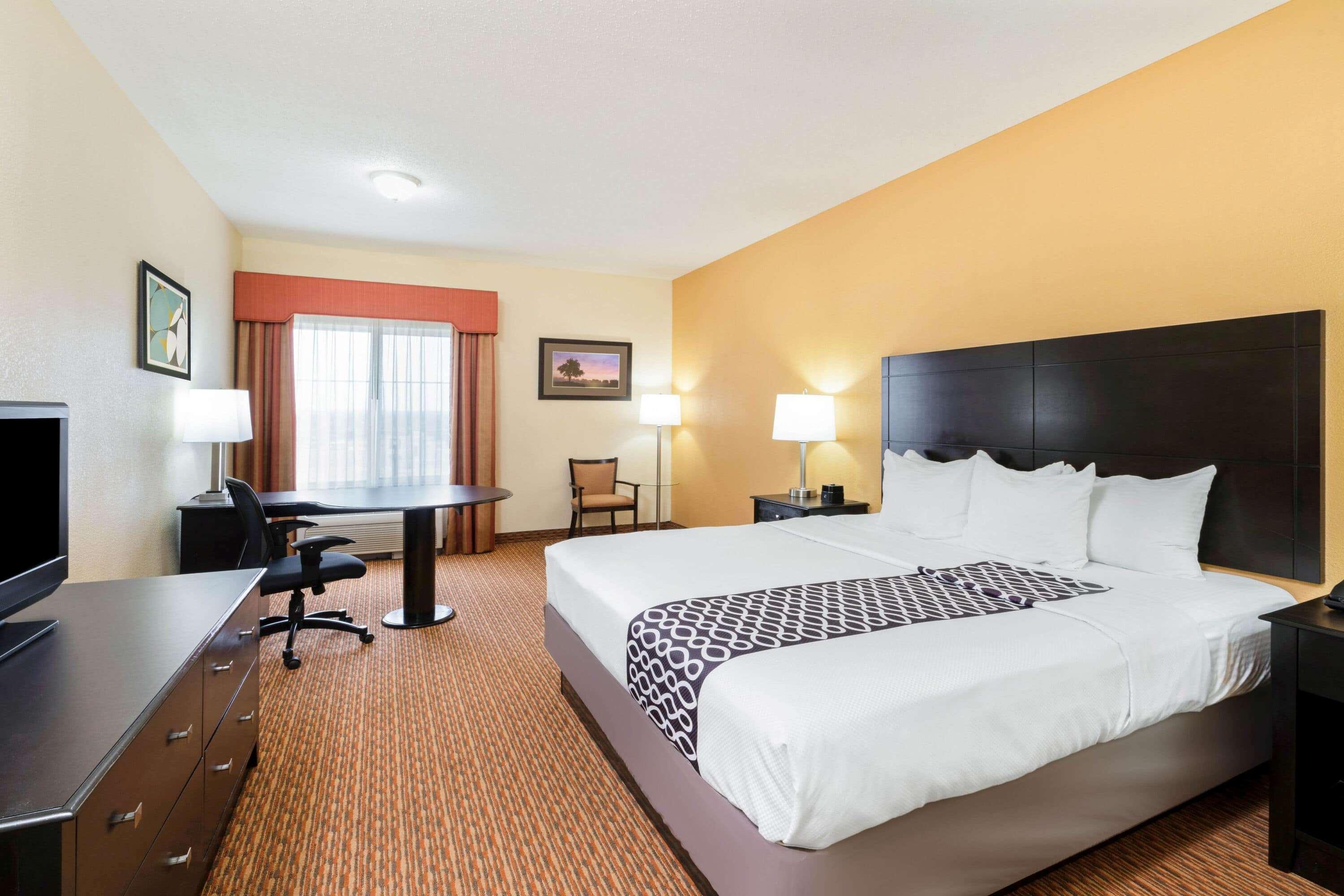 La Quinta Inn and Suites Stillwater — photo 5