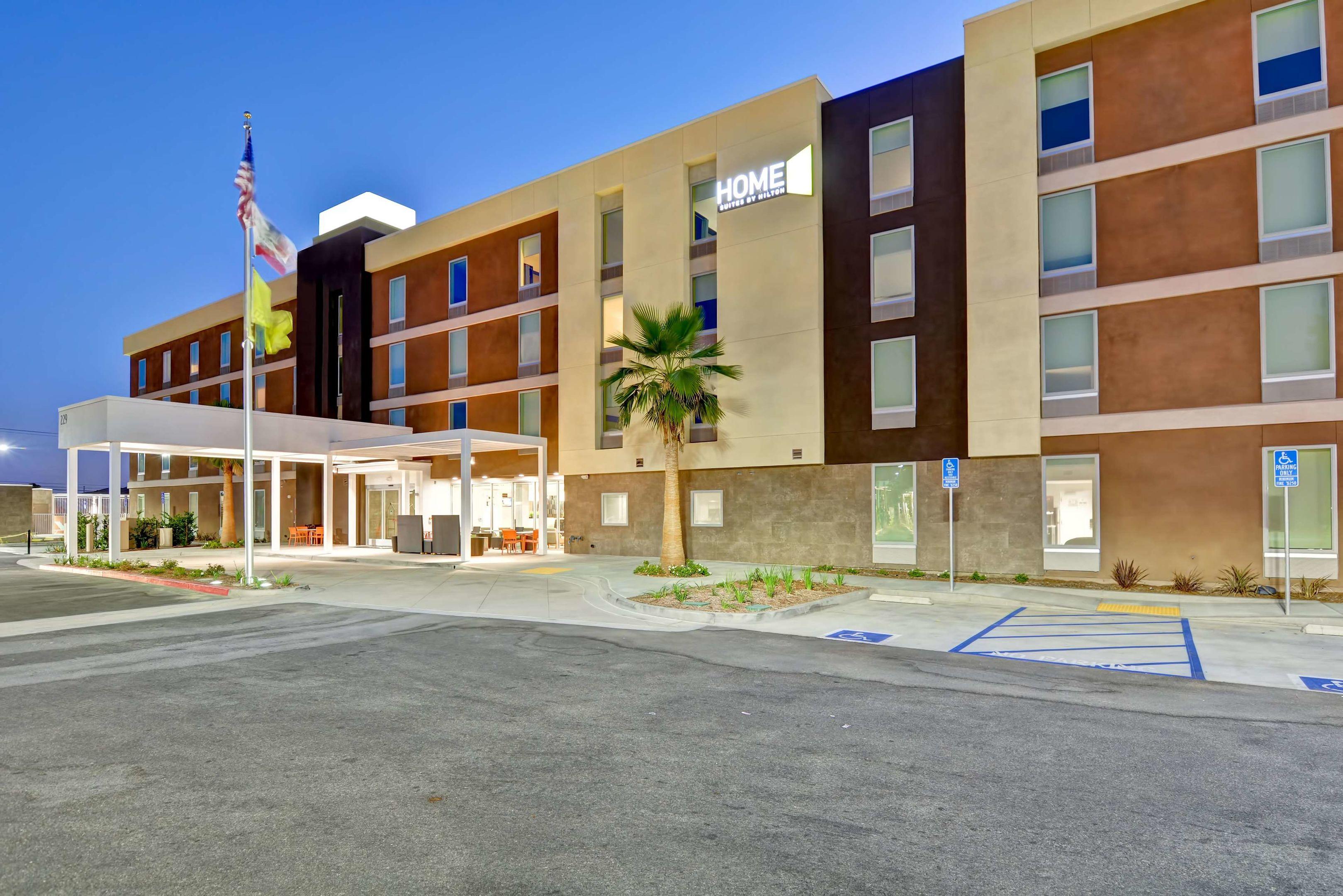 Home2 Suites Azusa — photo 4