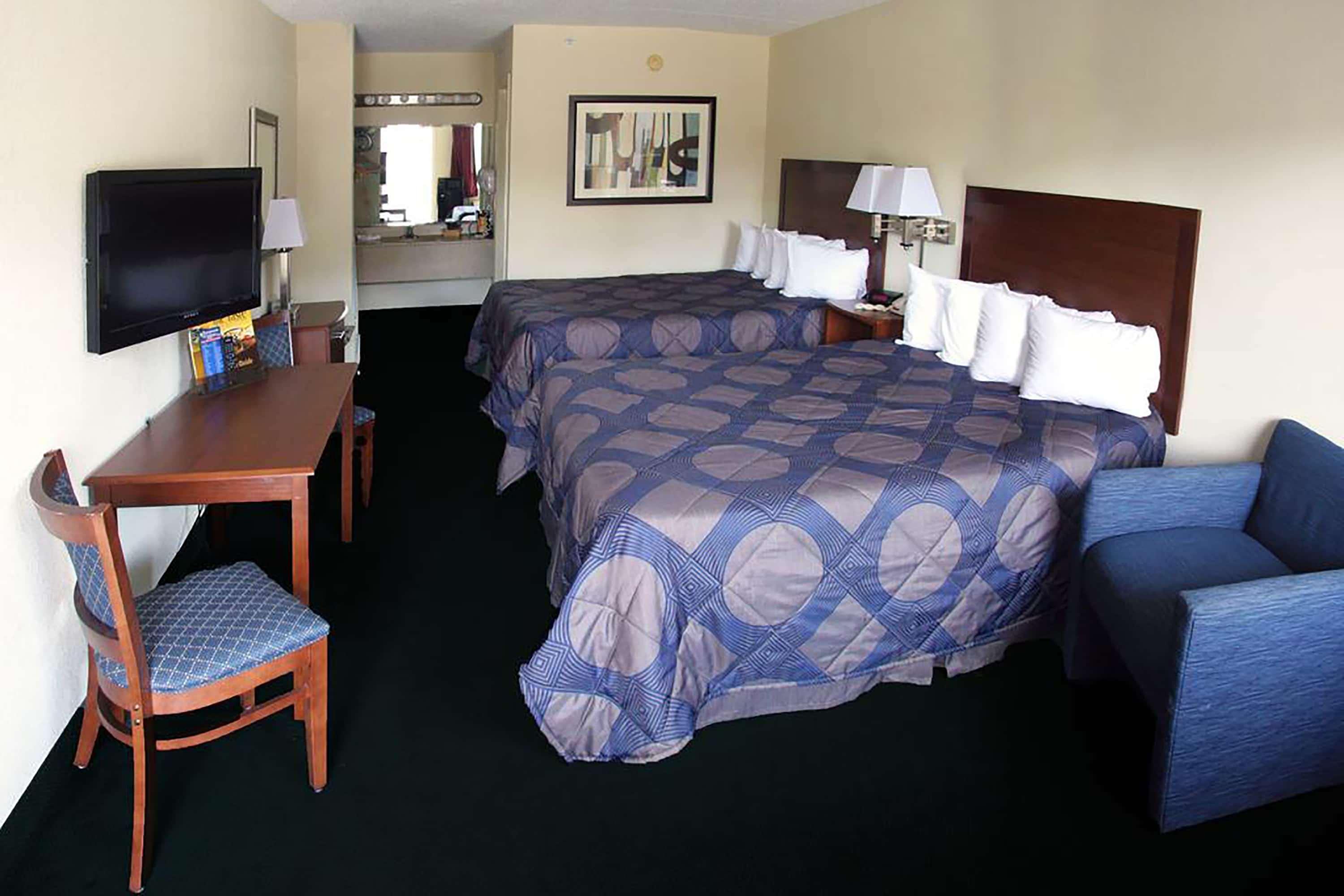 Howard Johnson by Wyndham Branson — photo 3