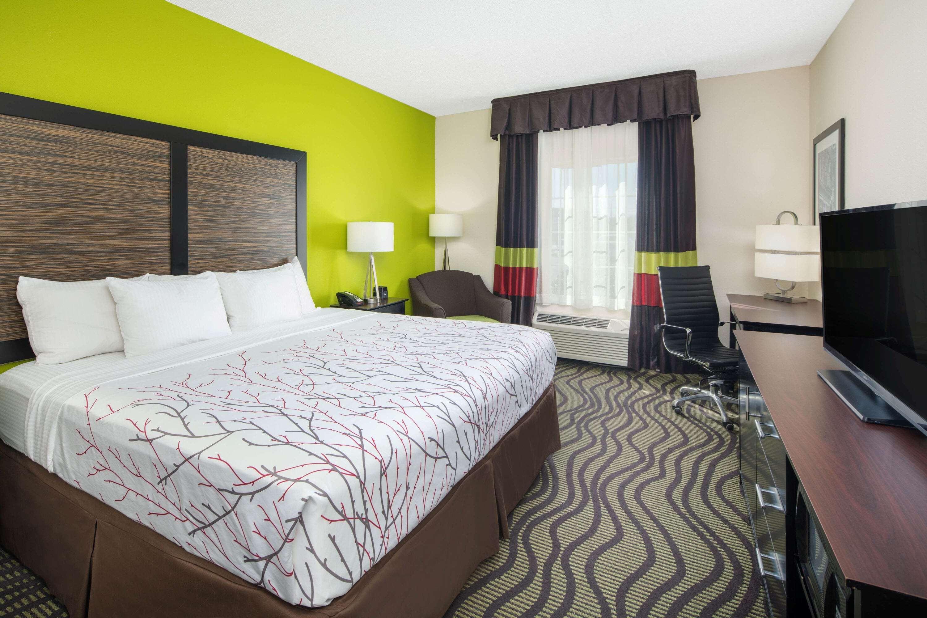 La Quinta Inn Calhoun — photo 4