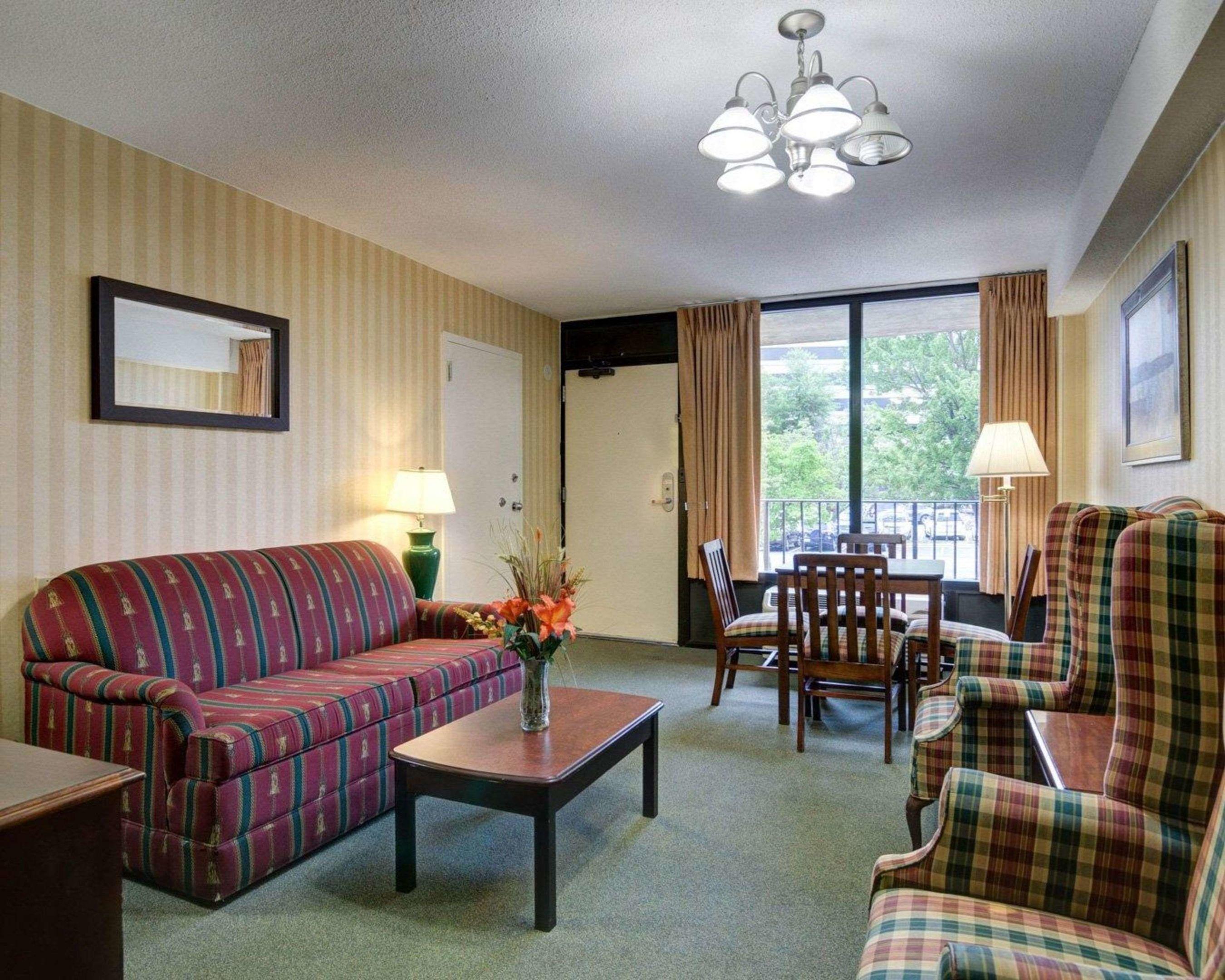 Quality Inn Tysons Corner — photo 5