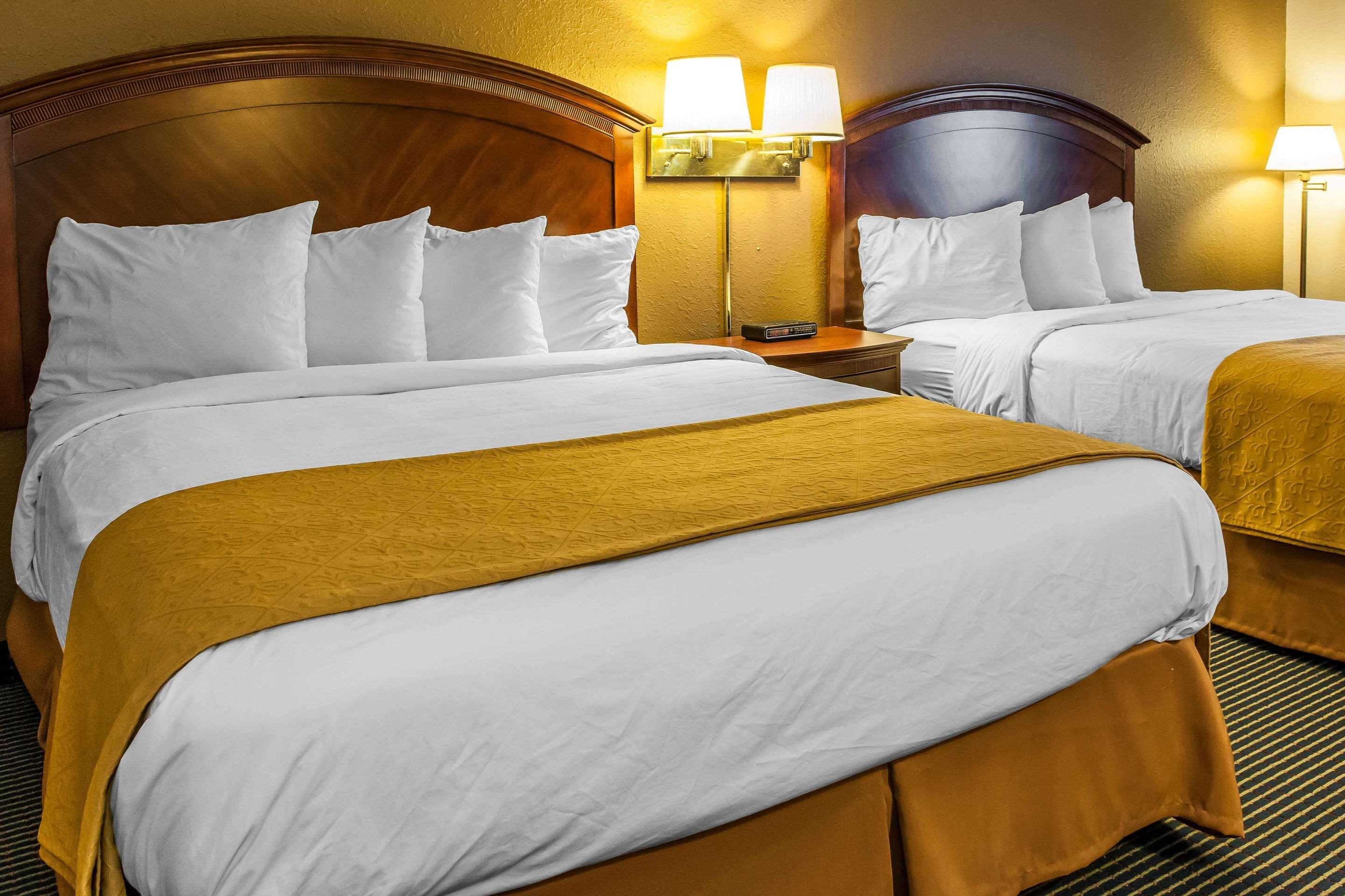 Quality Inn Scottsburg — photo 4