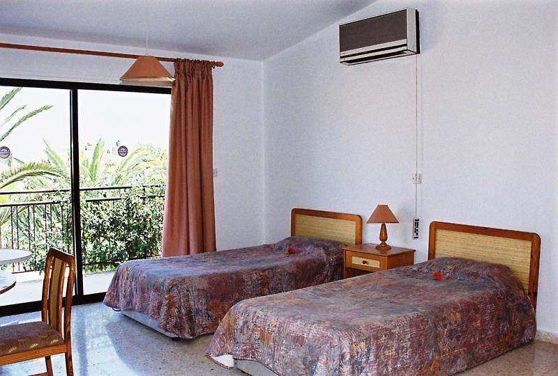 Tavros Hotel — photo 4