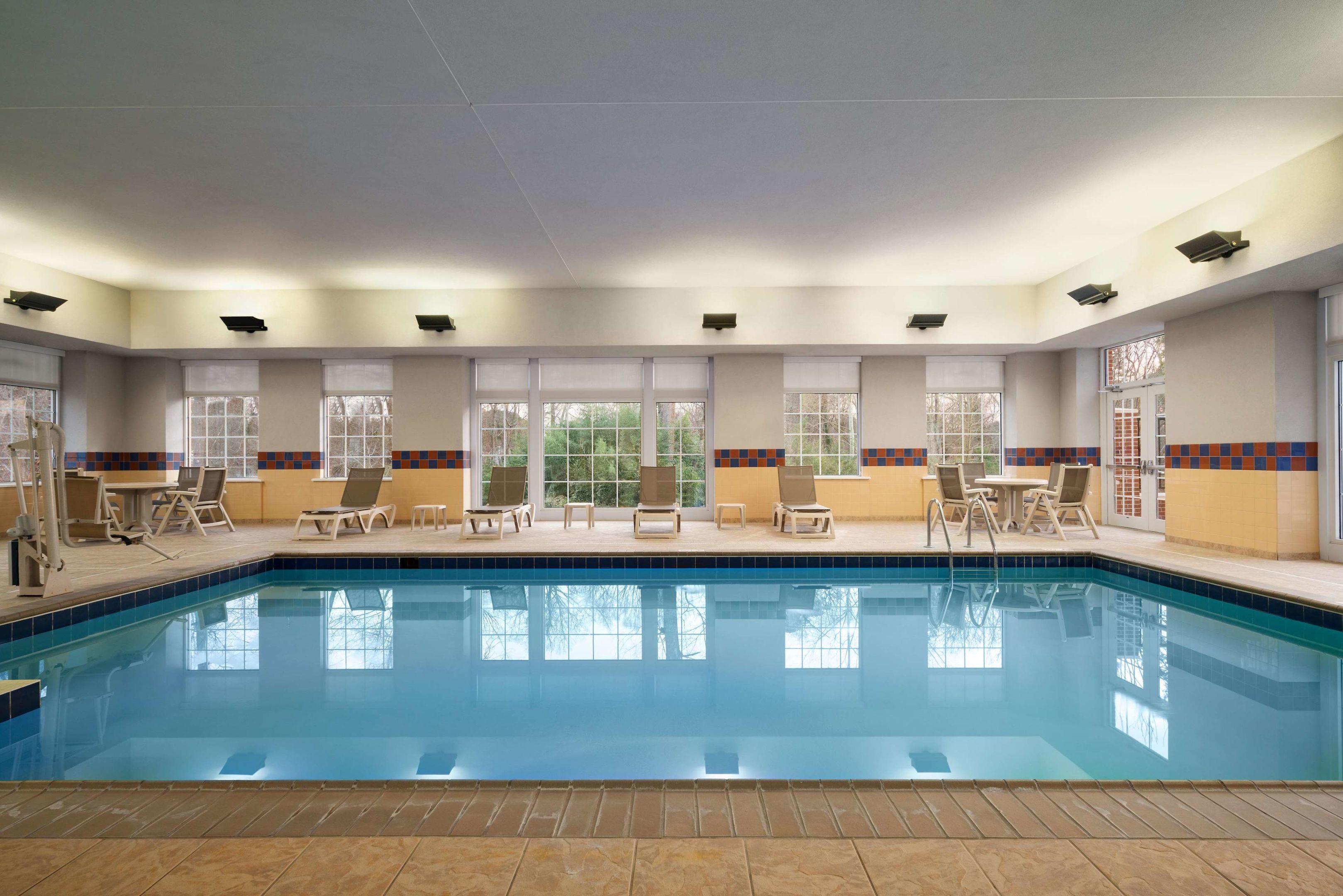Hampton Inn & Suites Williamsburg-Central — photo 4