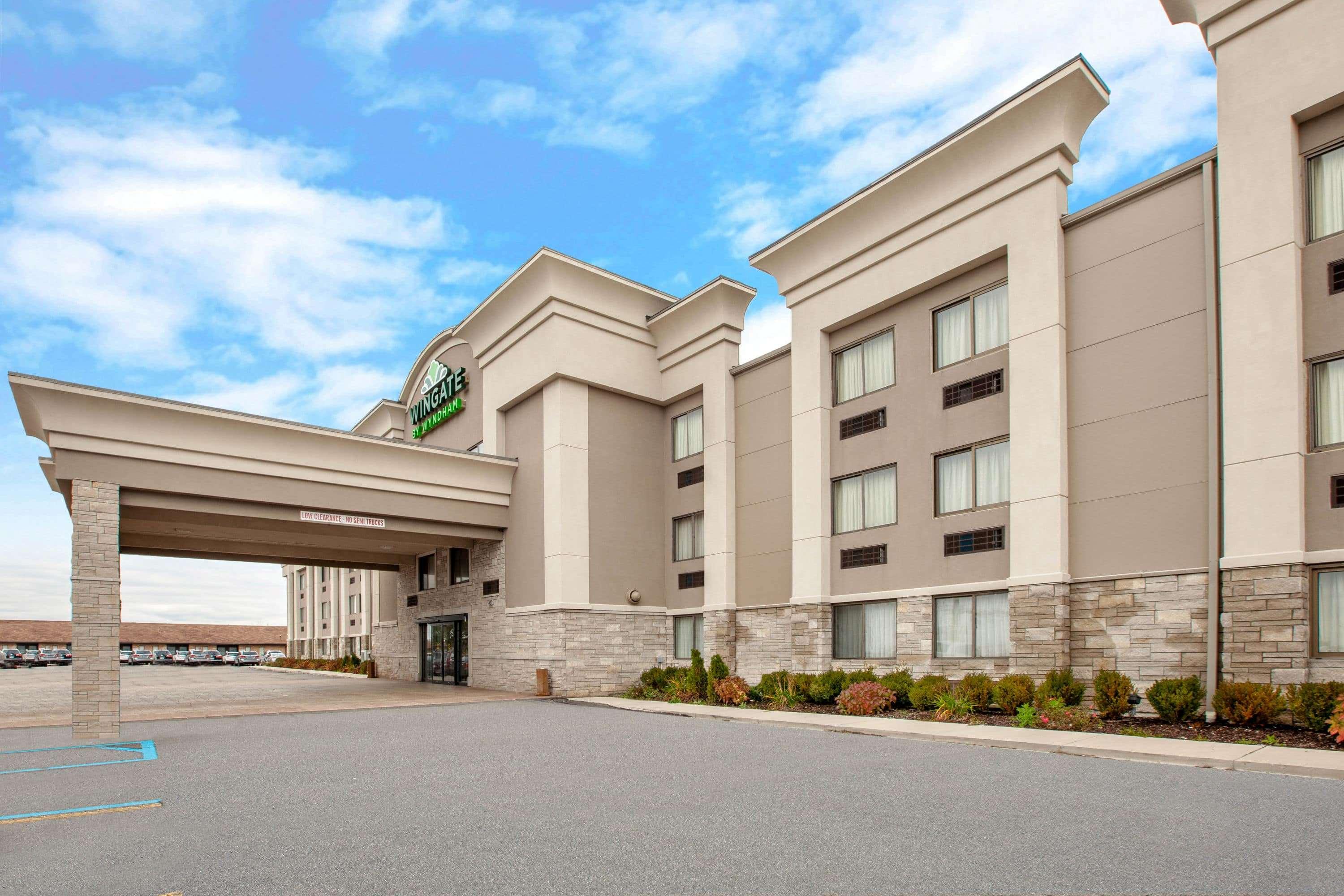 Wingate by Wyndham Detroit Metro Airport — photo 5