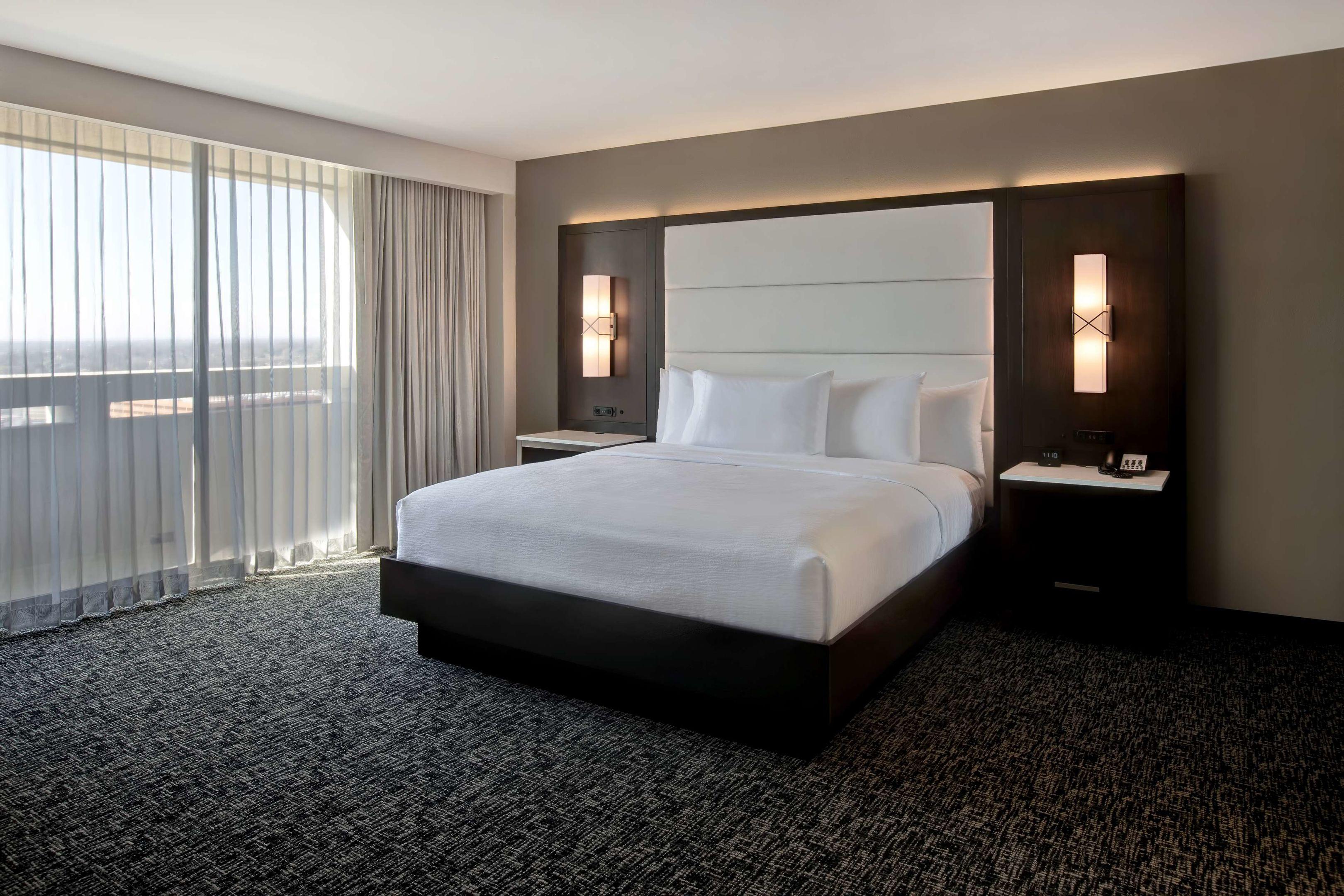 Embassy Suites by Hilton Oklahoma City Northwest — photo 5