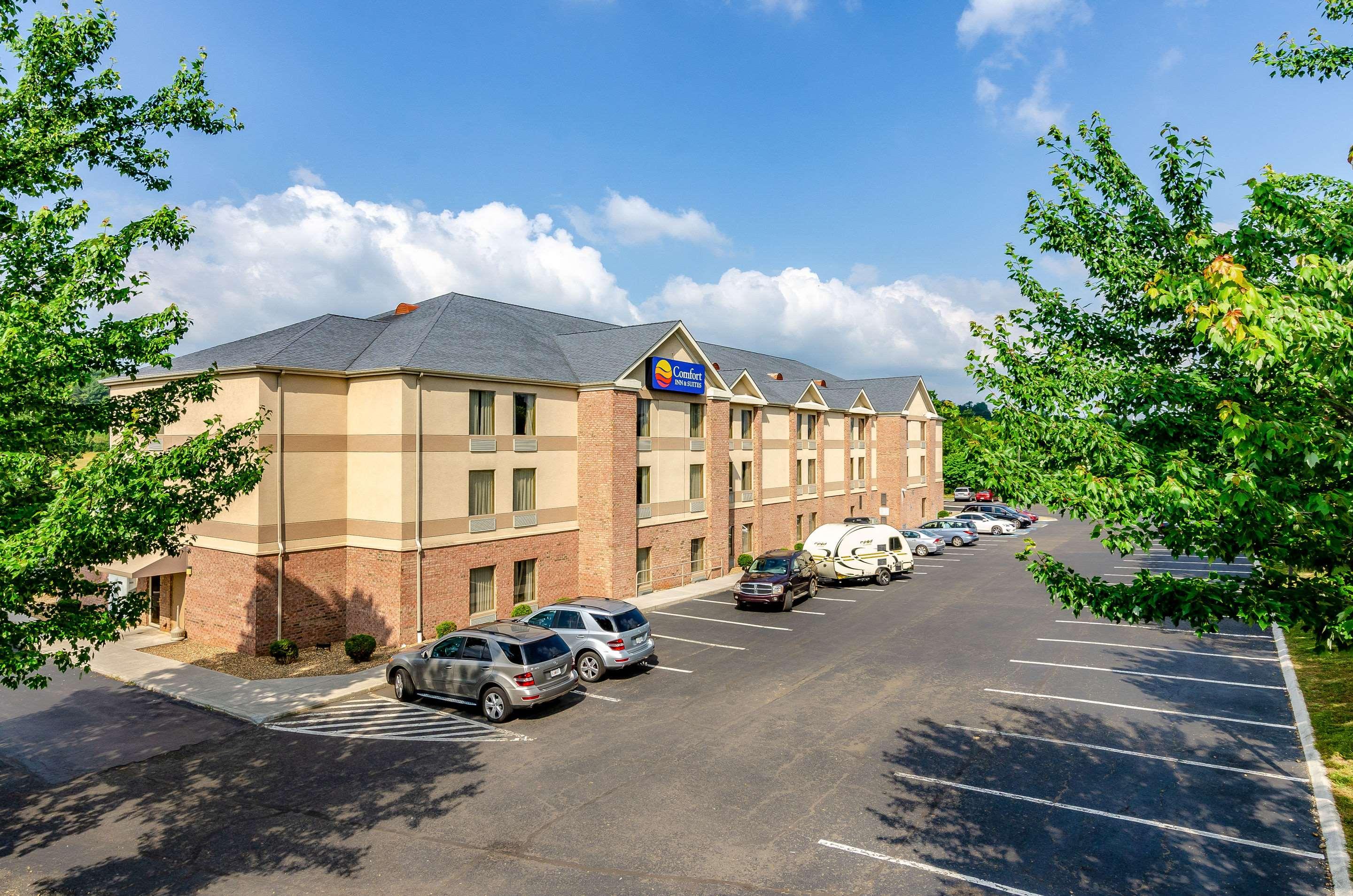 Comfort Inn And Suites Radford — photo 3