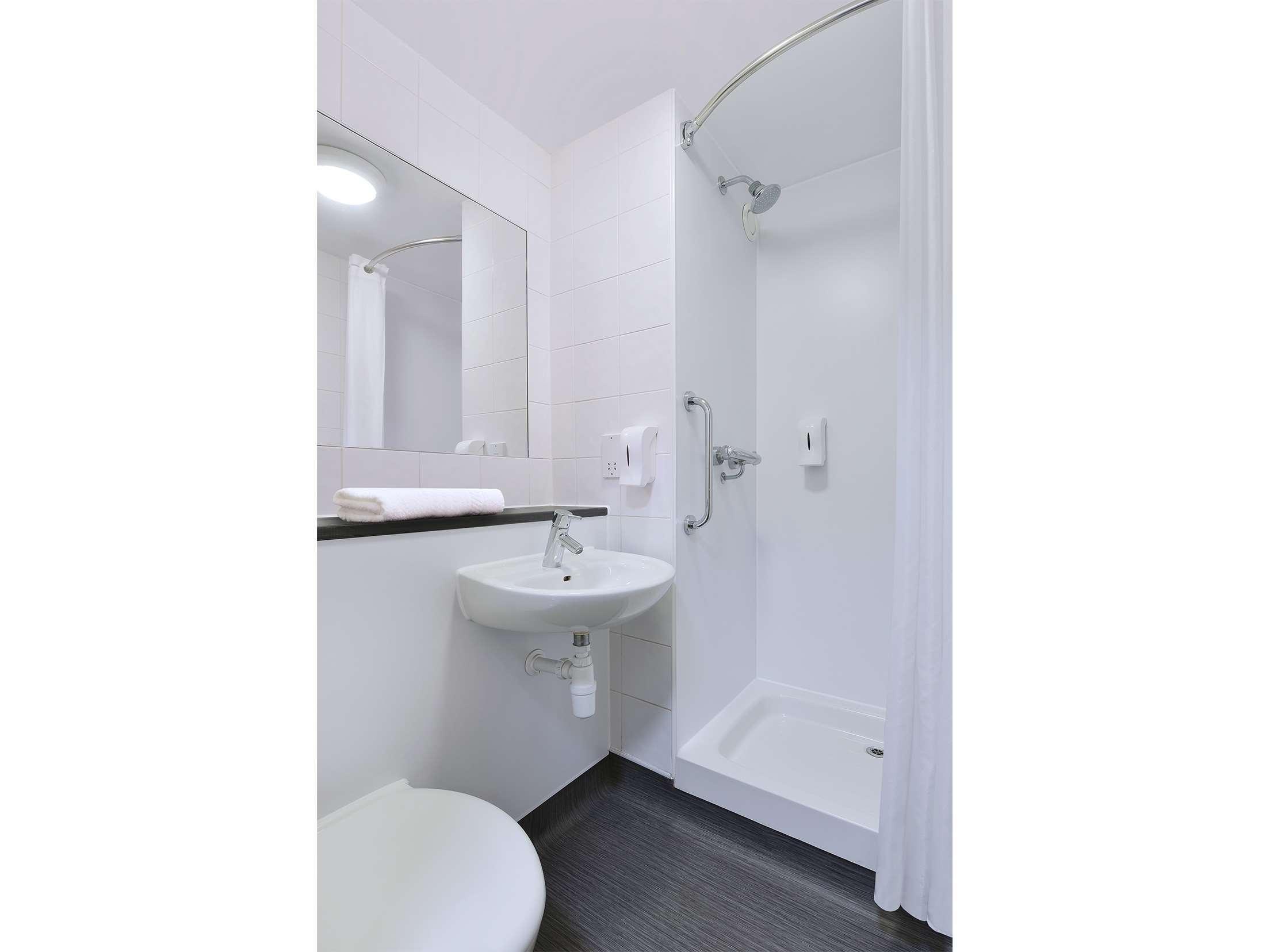Travelodge Caterham Whyteleafe — photo 4