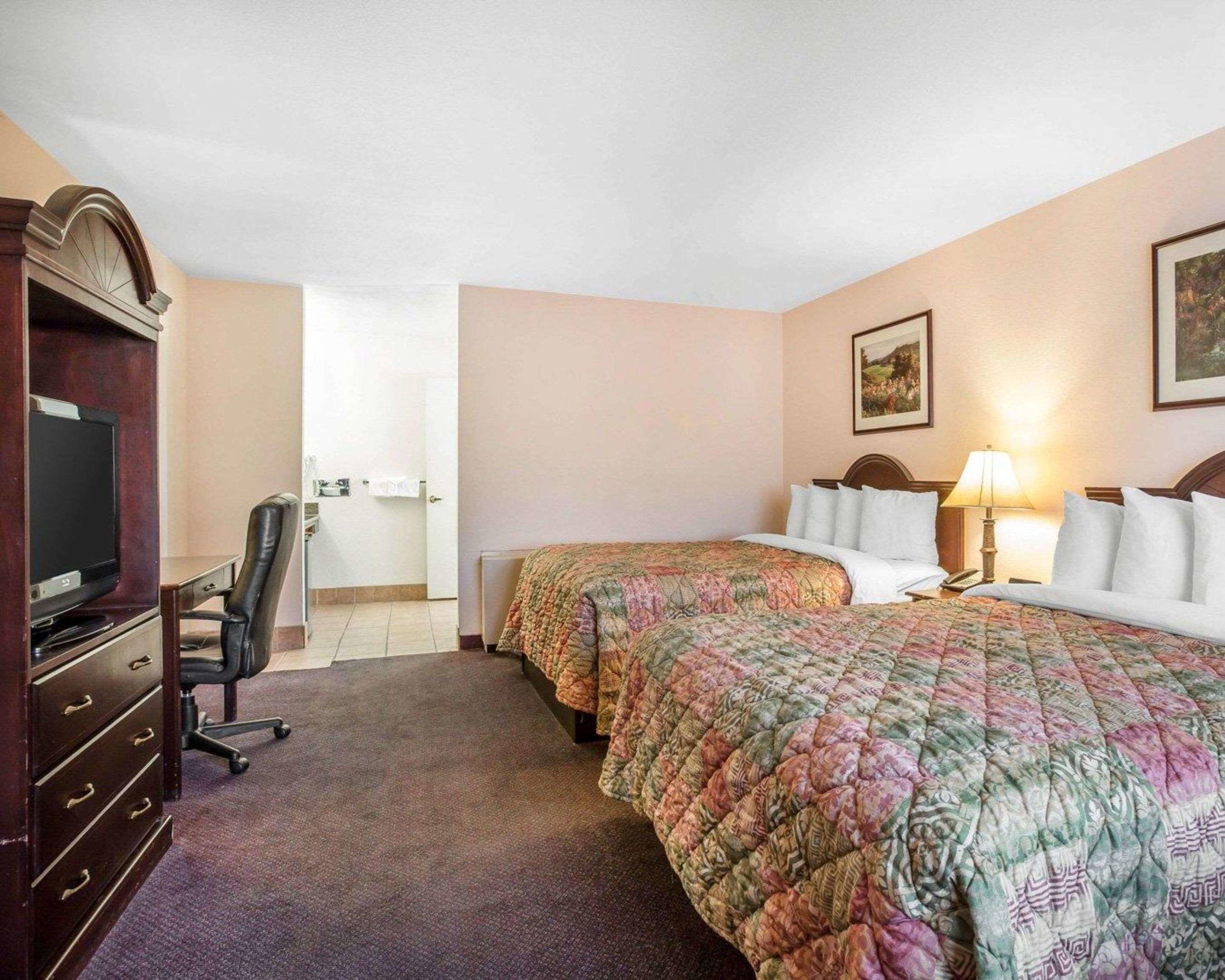 Quality Inn & Suites Cameron Park — photo 5