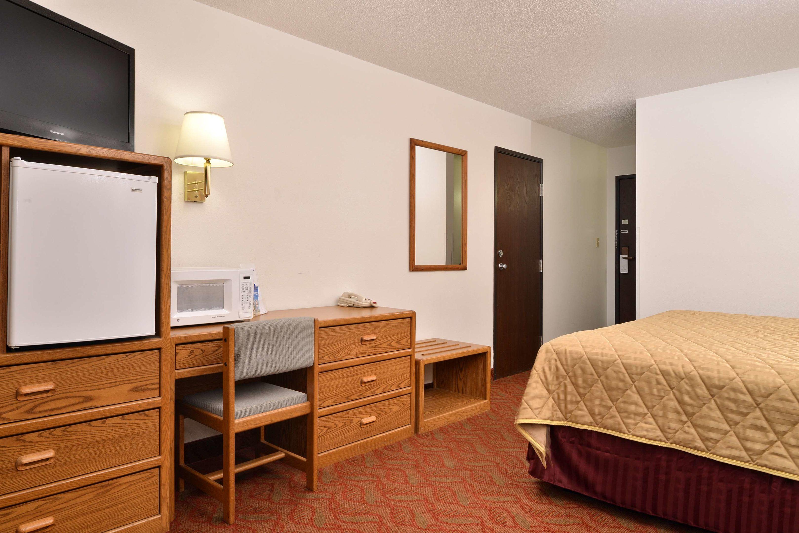 Americas Best Value Inn — photo 3