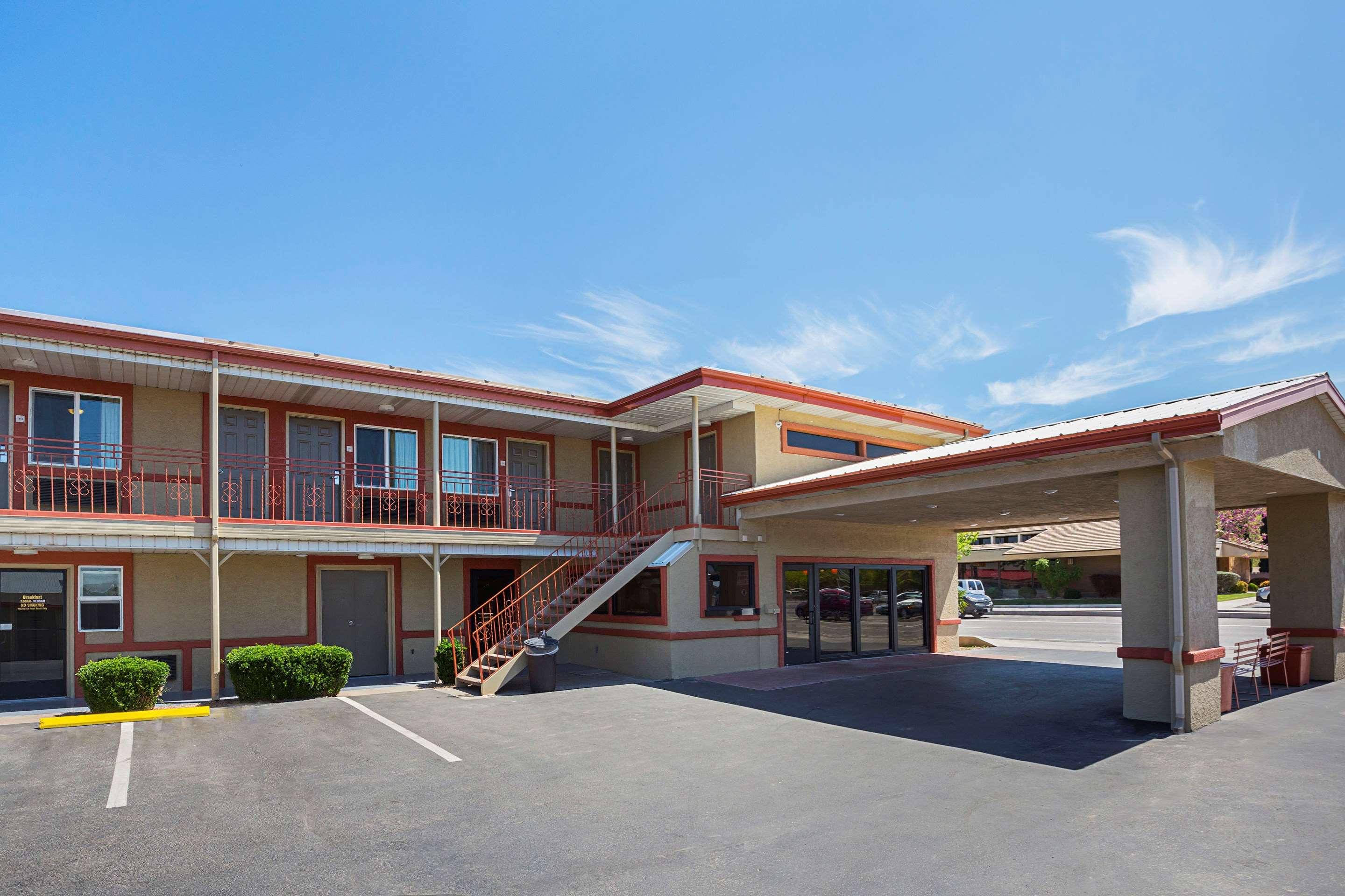 Econo Lodge Hurricane Zion Park Area — photo 4