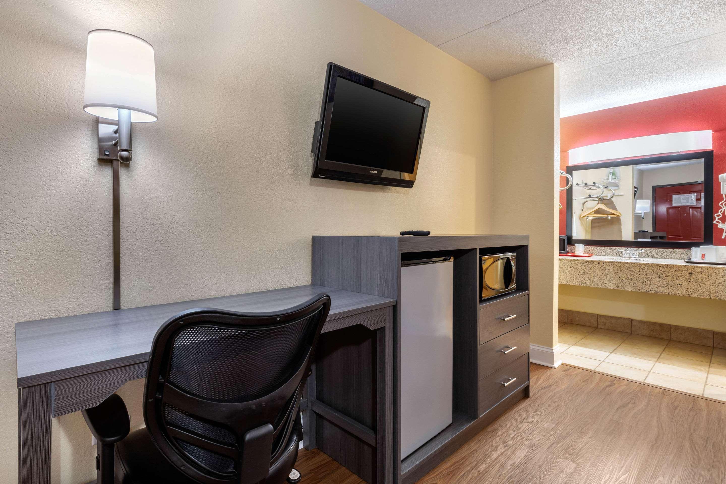 Econo Lodge — photo 4
