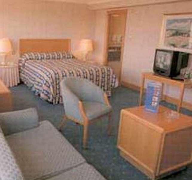 Holiday Inn London - Wembley — photo 3