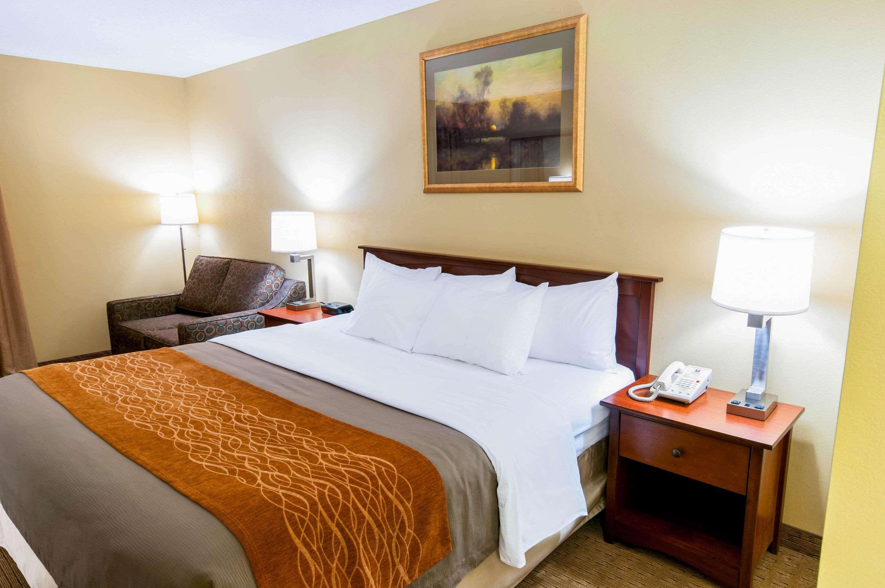 Comfort Inn Amish Country — photo 4