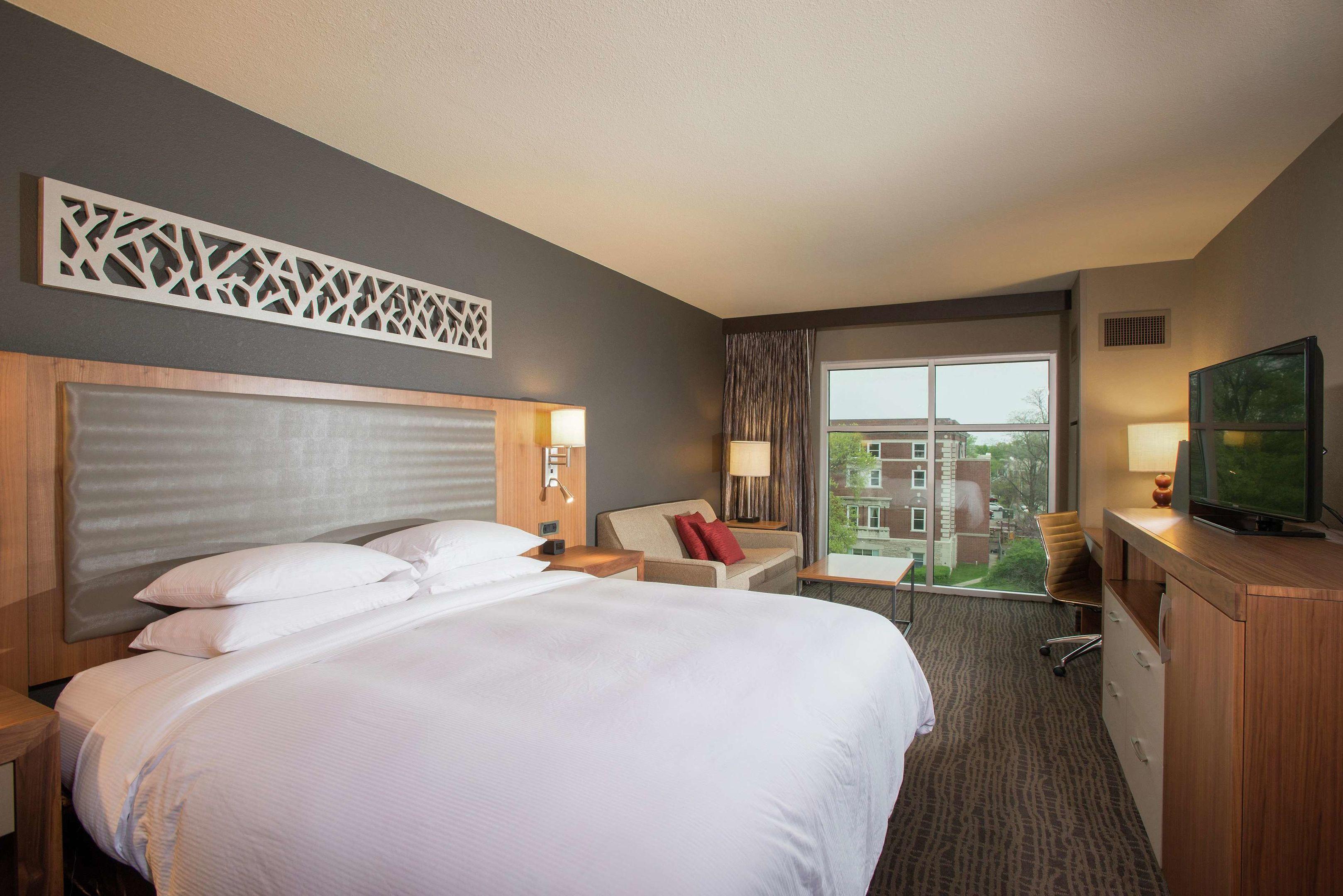 The Broadway Columbia - a DoubleTree by Hilton Hotel — photo 5