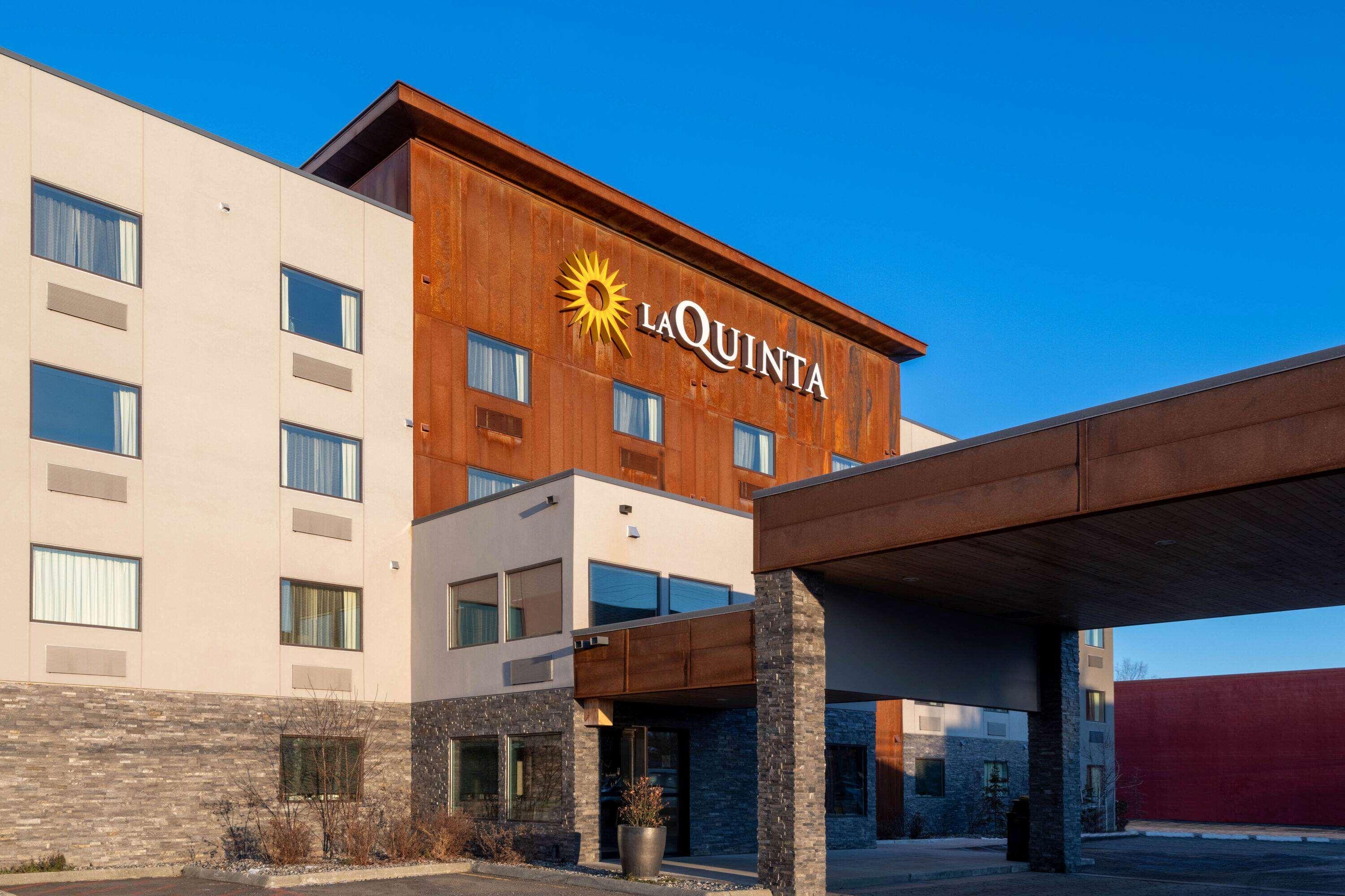 La Quinta Inn & Suites Anchorage Airport — photo 4