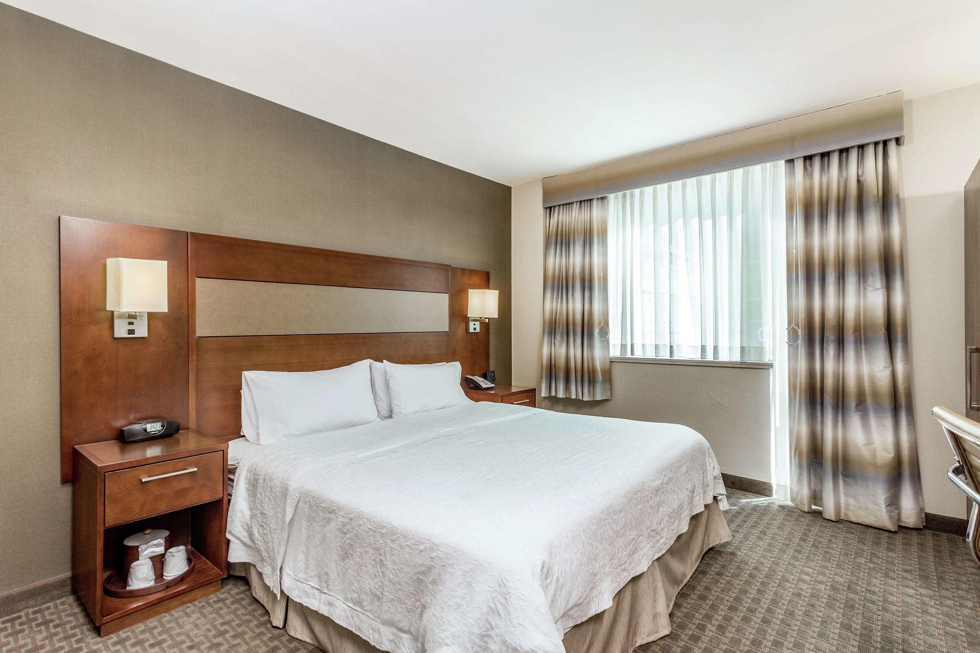 Hampton Inn Grand Central — photo 4