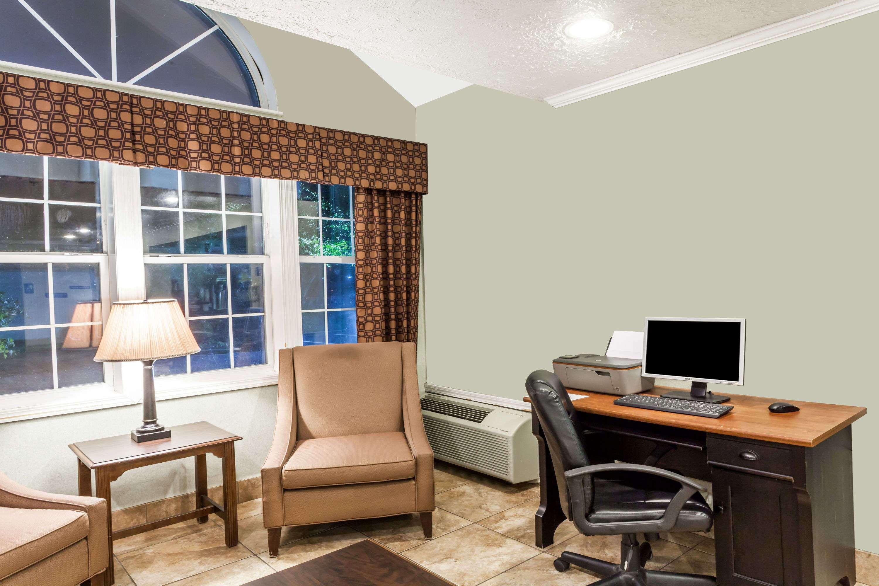 Microtel Inn & Suites by Wyndham Wilson — photo 5