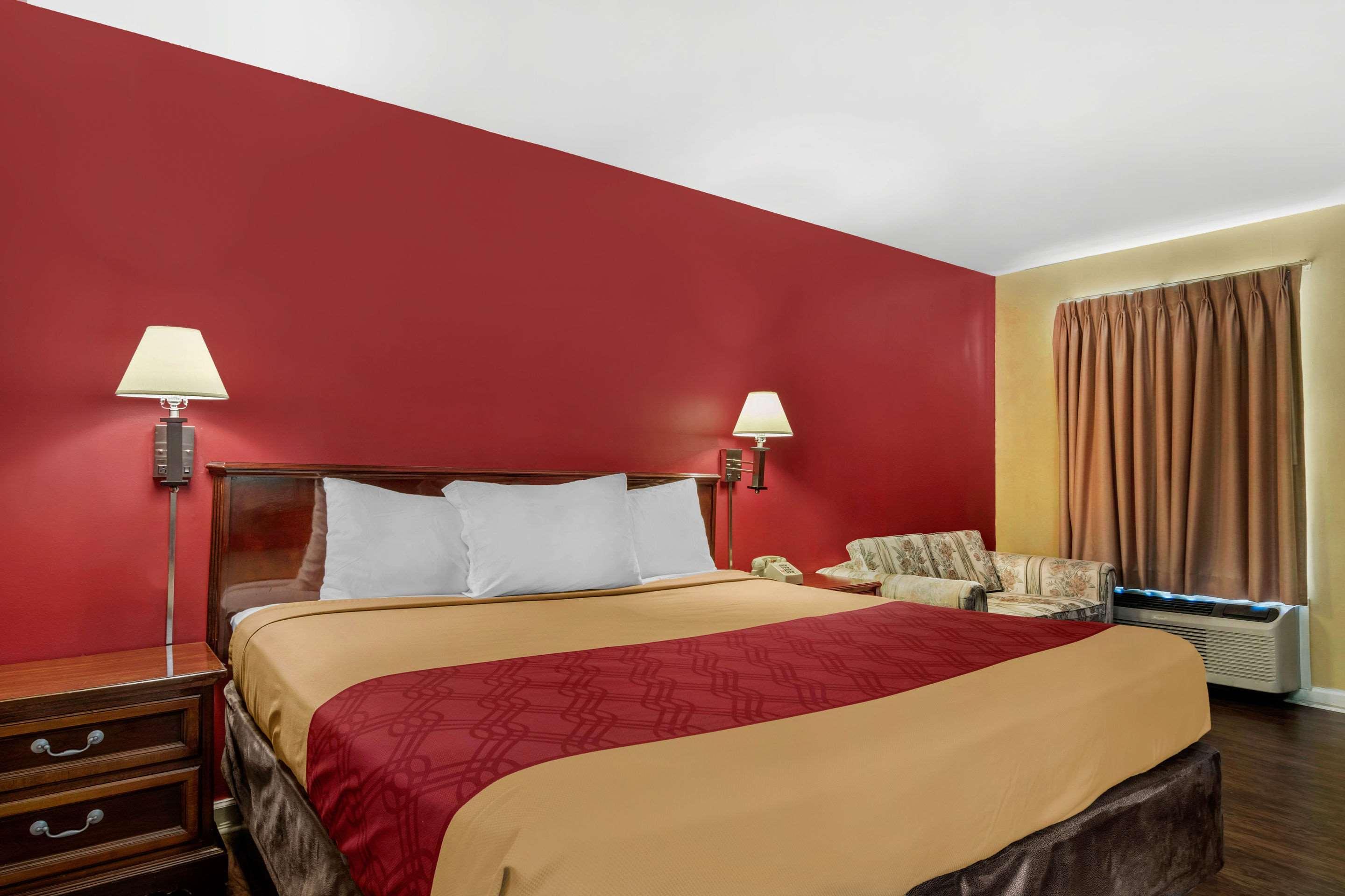 Econo Lodge Union City — photo 5