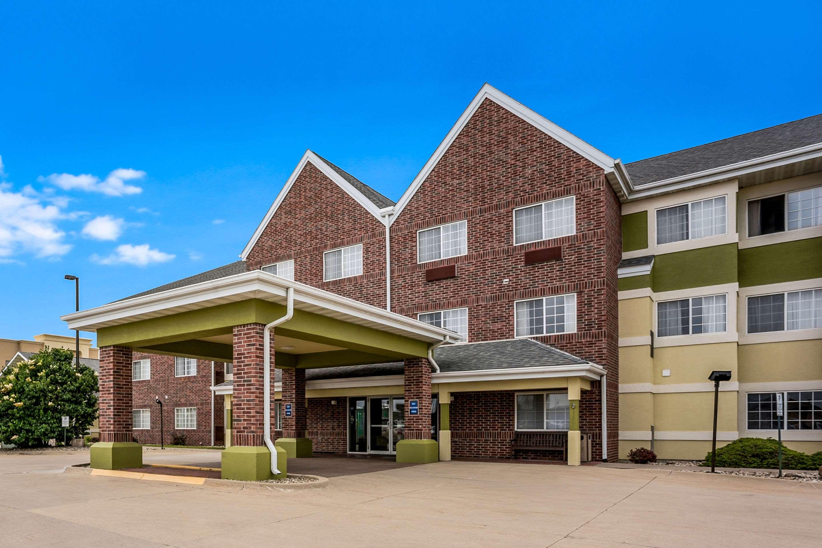 Mainstay Suites Cedar Rapids — photo 4