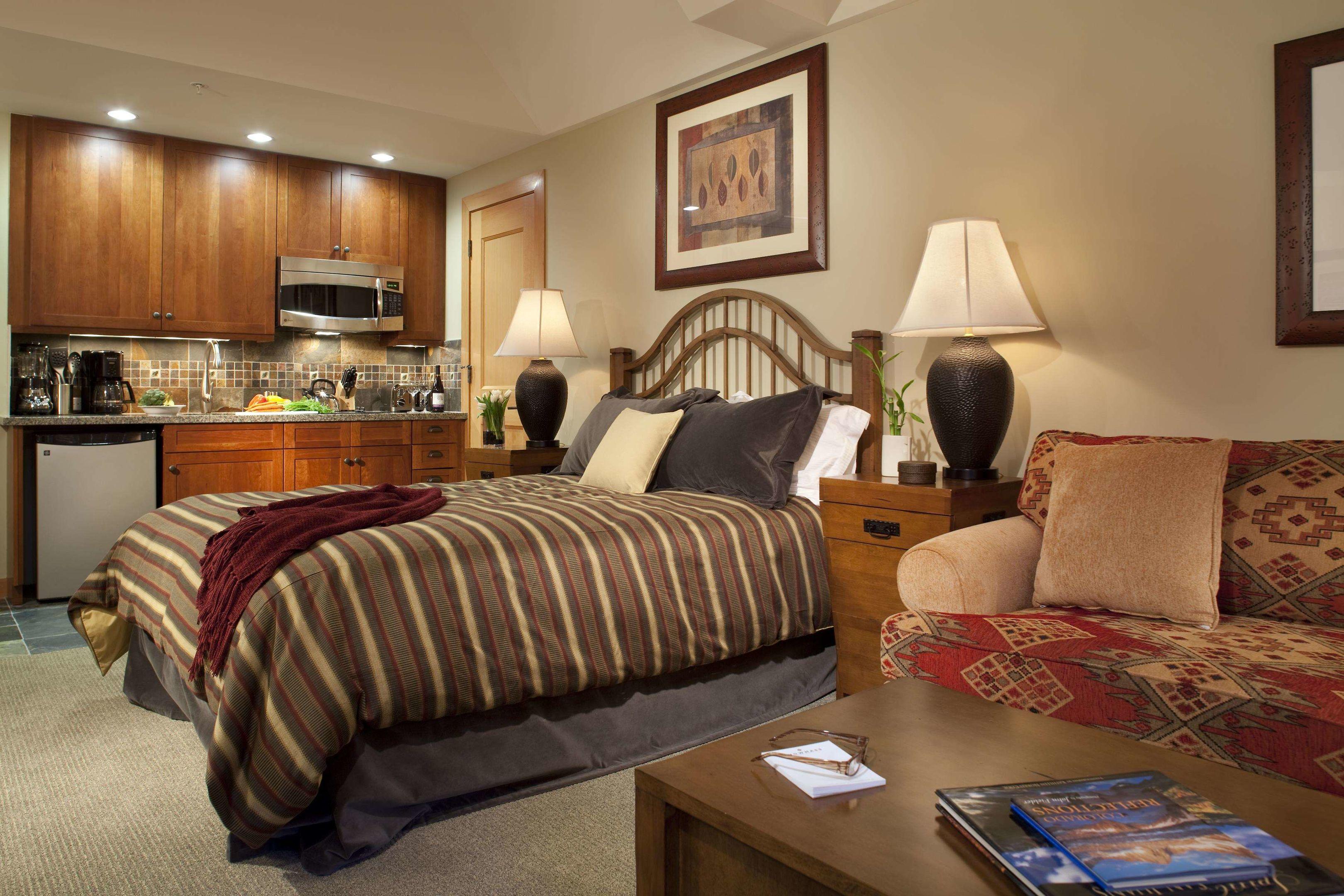Capitol Peak Lodge Condominiums — photo 4