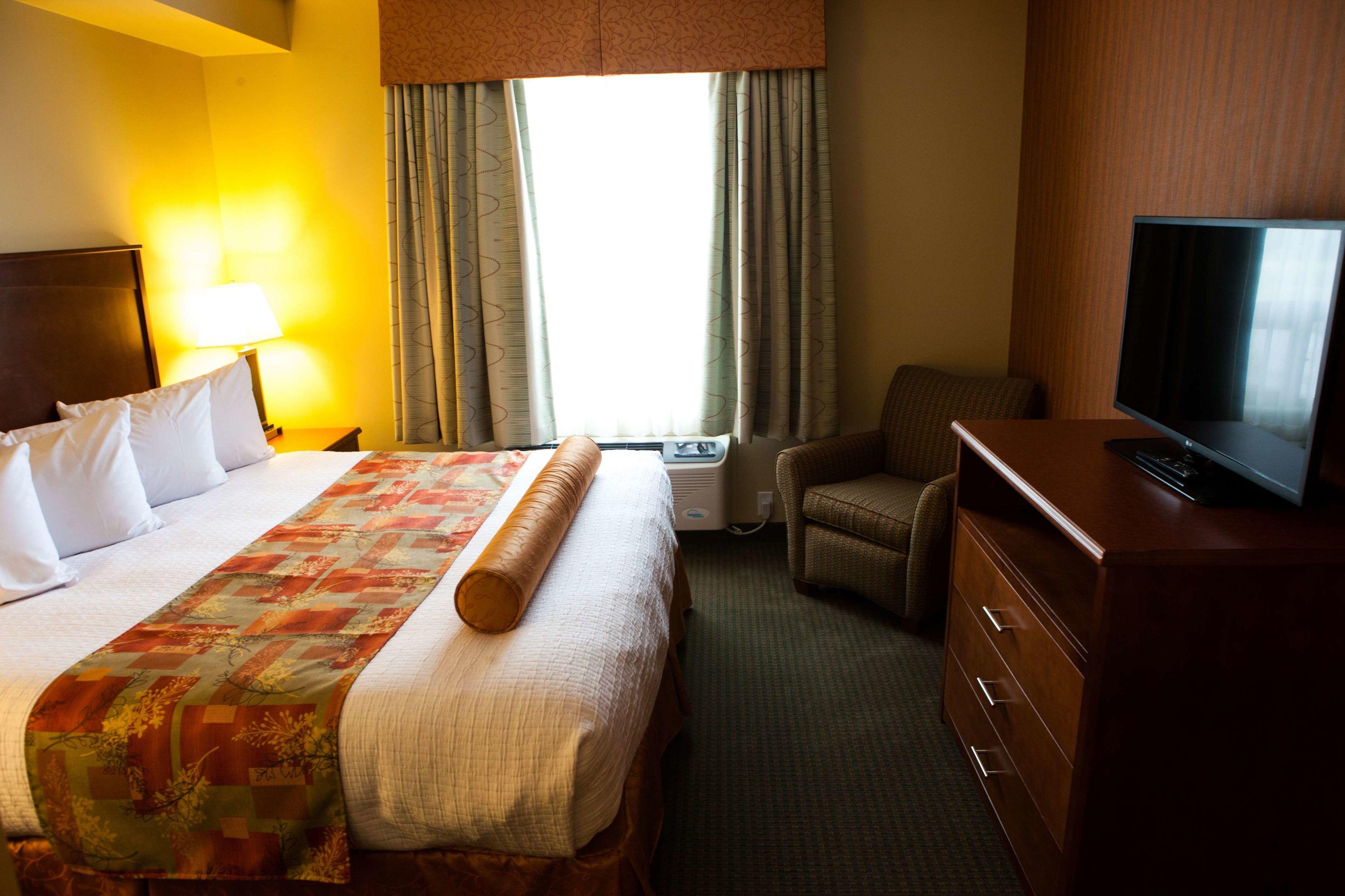 Best Western Plus Service Inn & Suites — photo 4