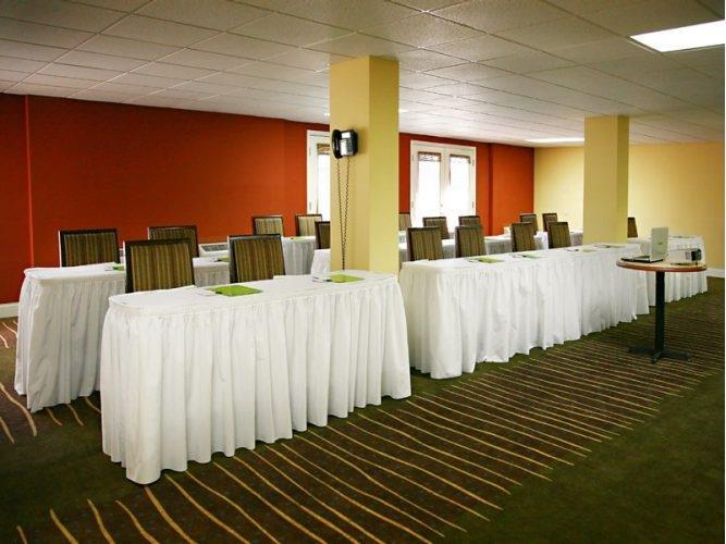 District 3 Hotel, an Ascend Hotel Collection Member — photo 4