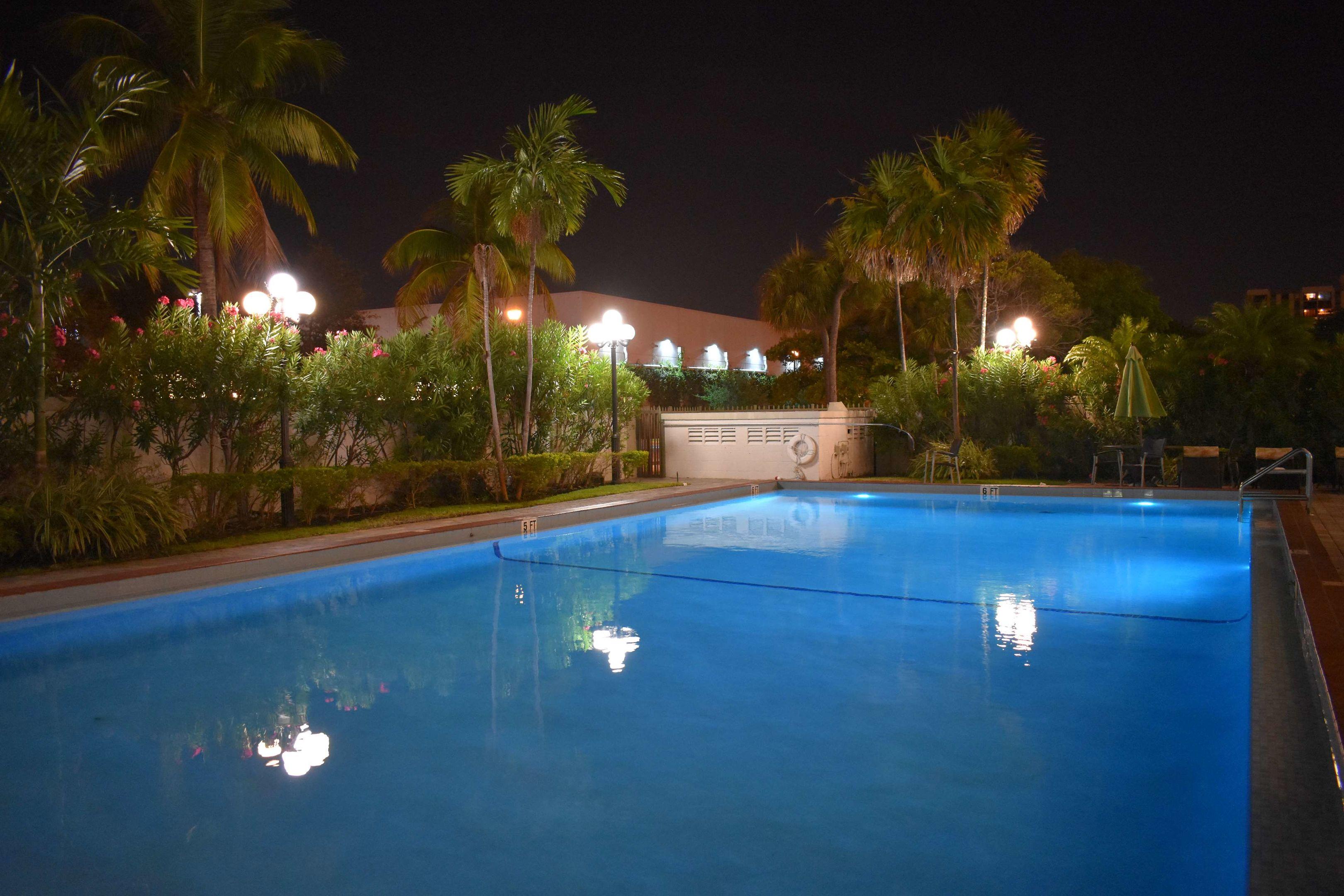 Best Western Plus Windsor Inn — photo 4