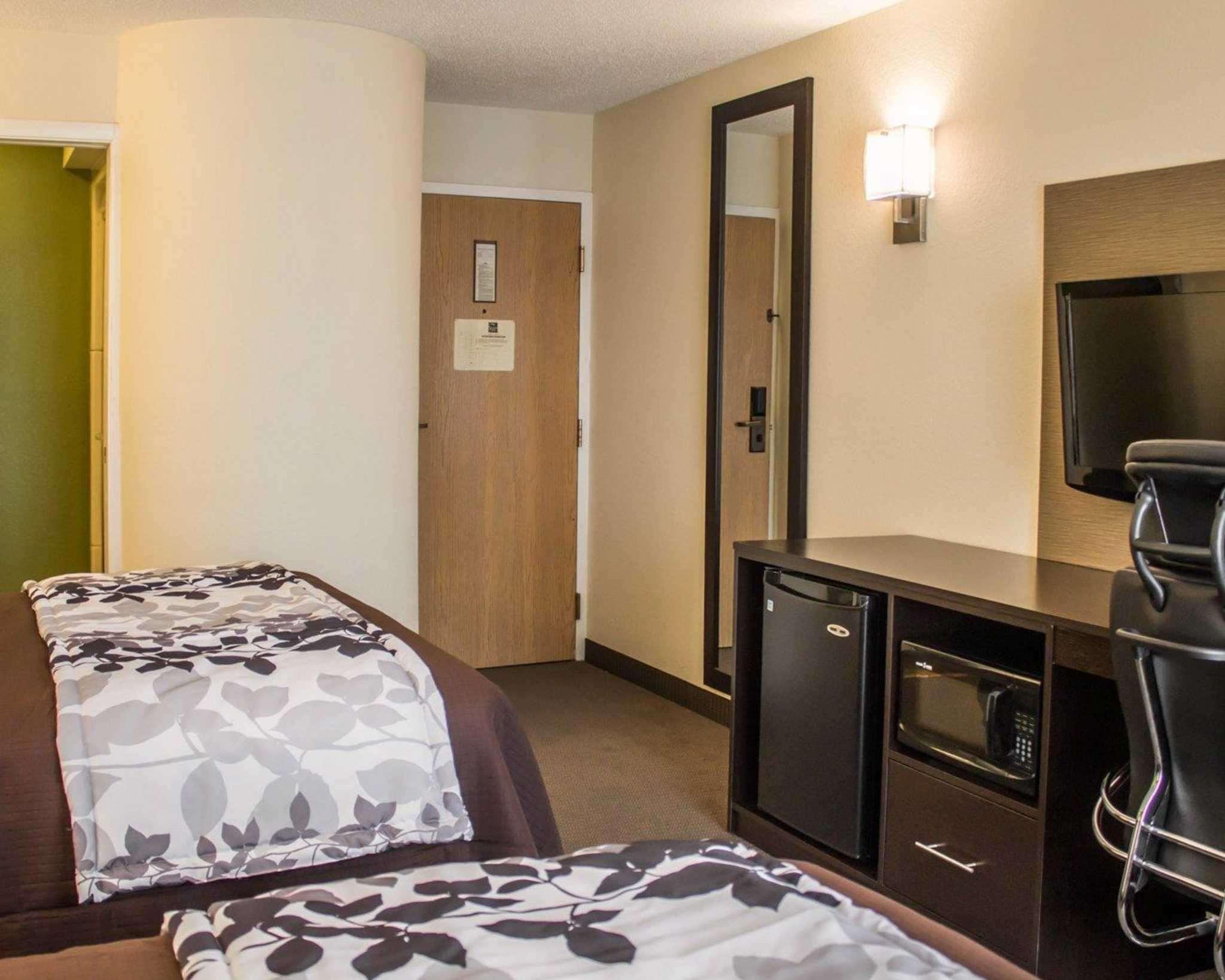 Sleep Inn — photo 4