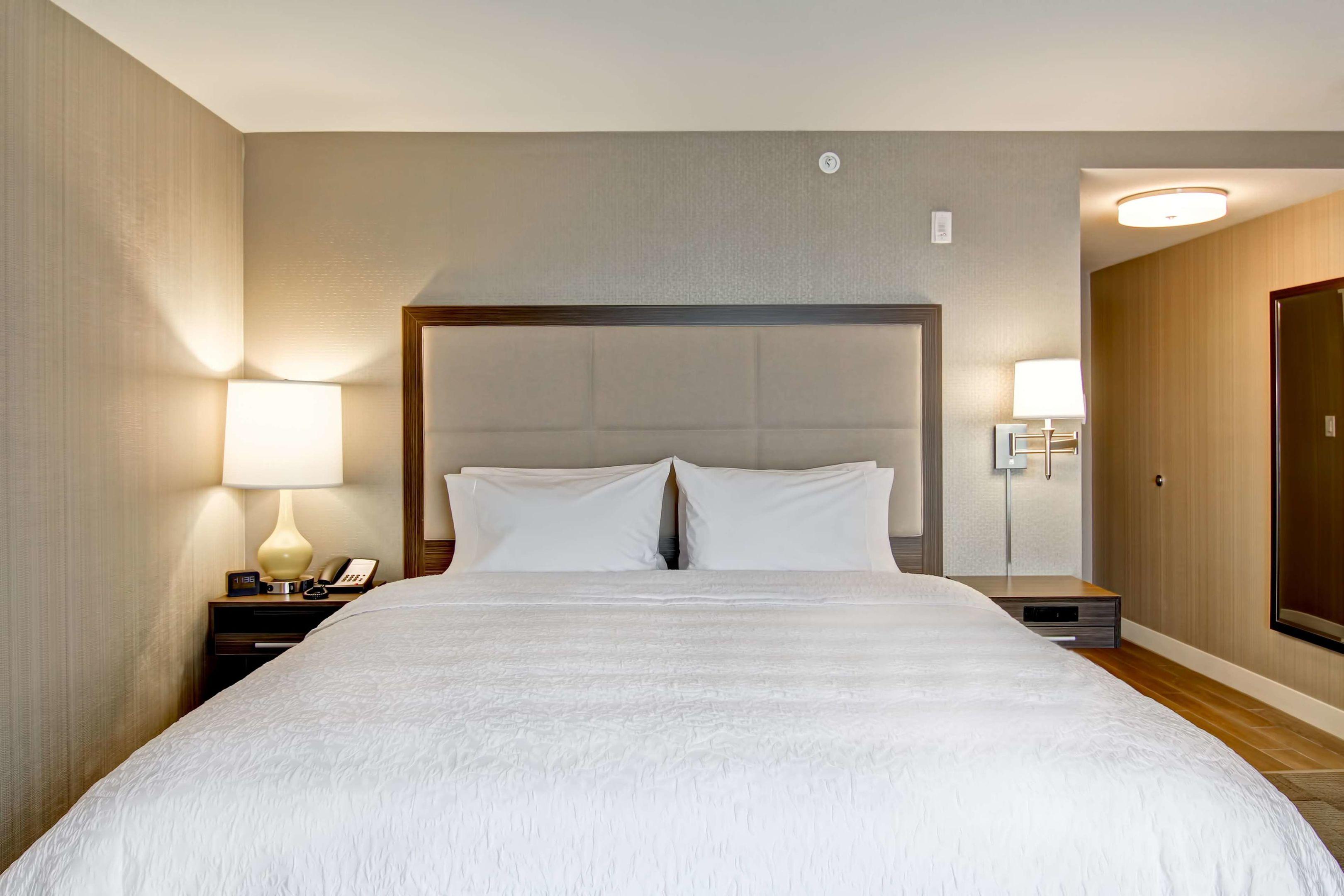 Hampton Inn And Suites By Hilton Saskatoon Airport — photo 3