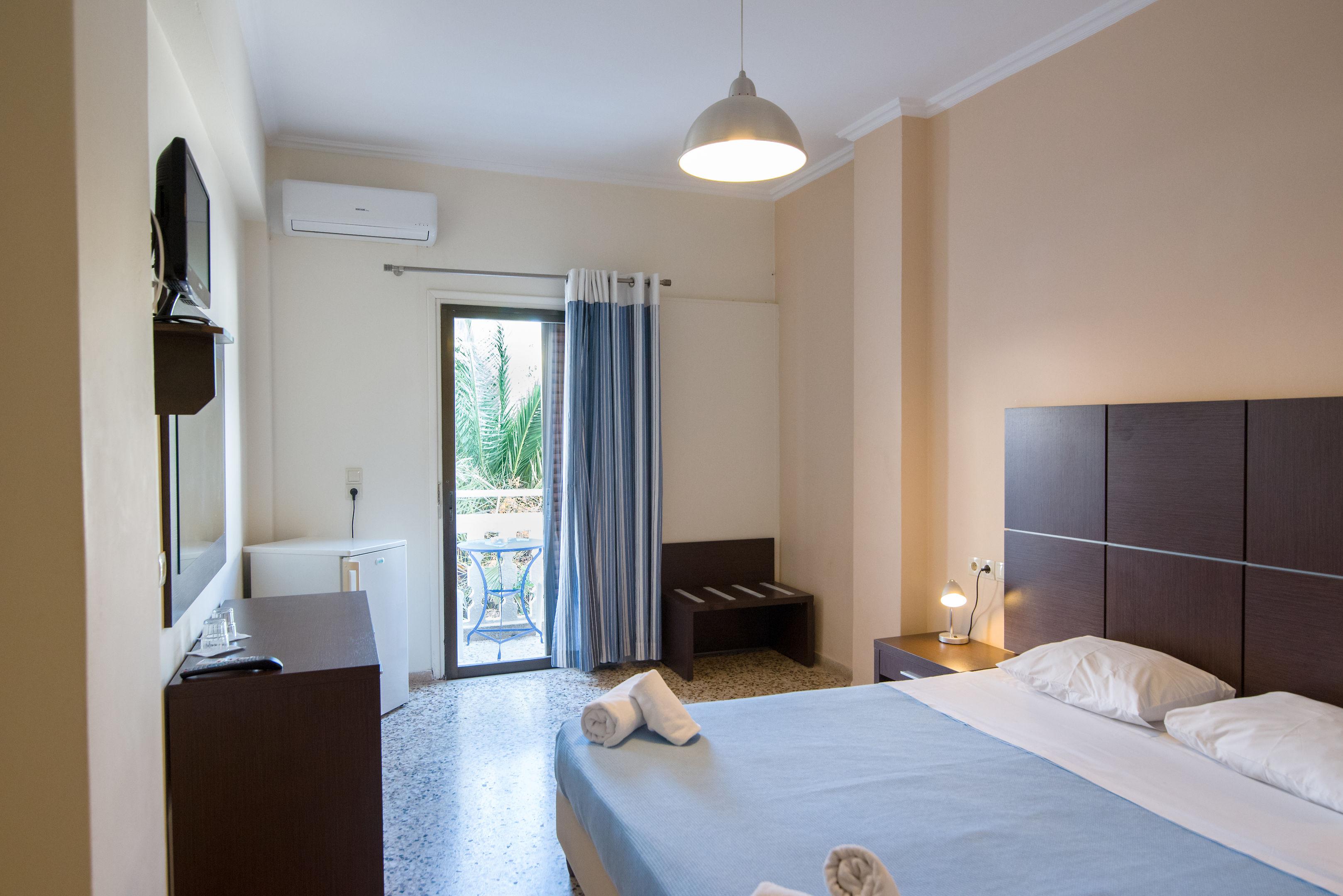 Kamari Blu Boutique Hotel — photo 5