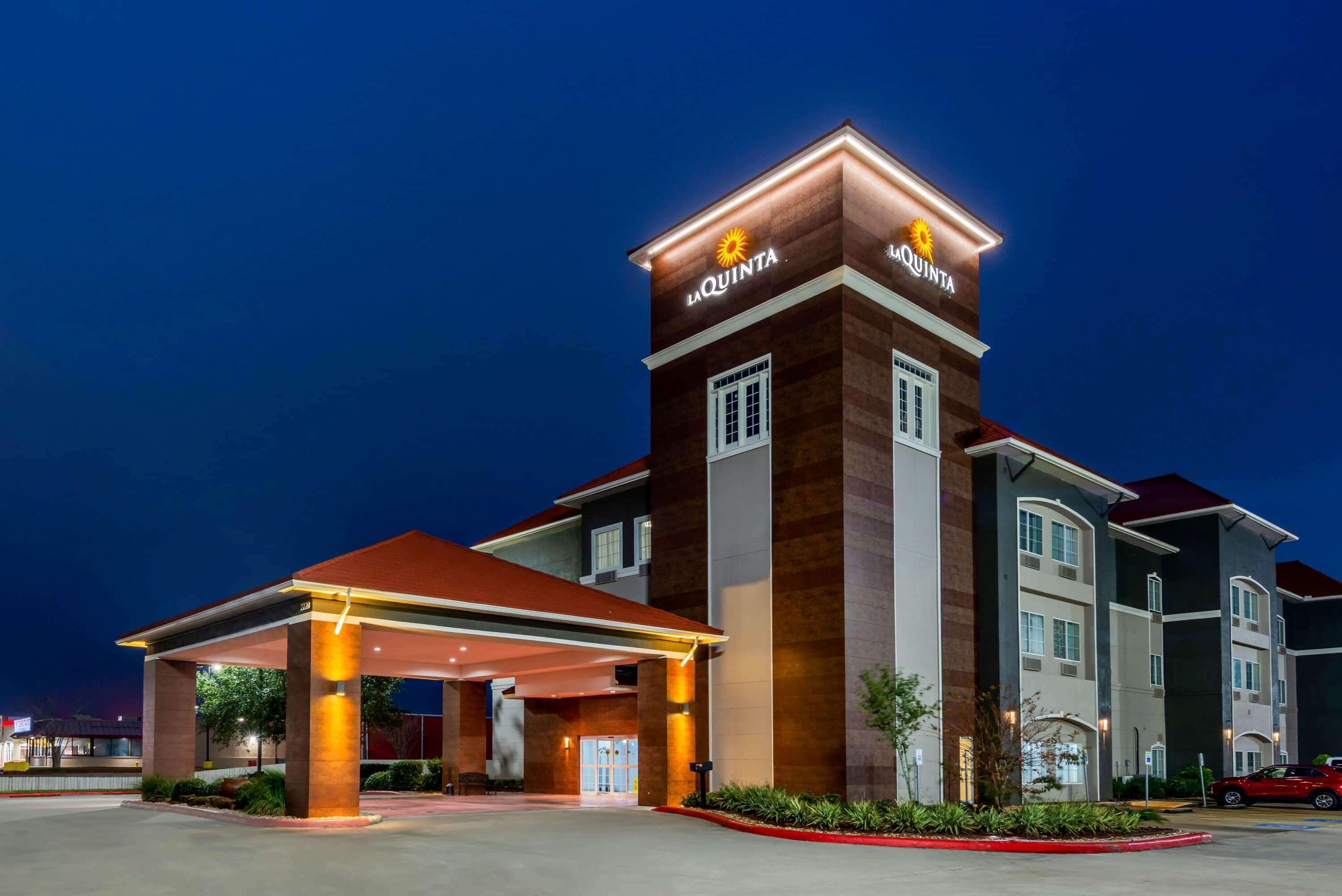 La Quinta Inn & Suites Orange — photo 4