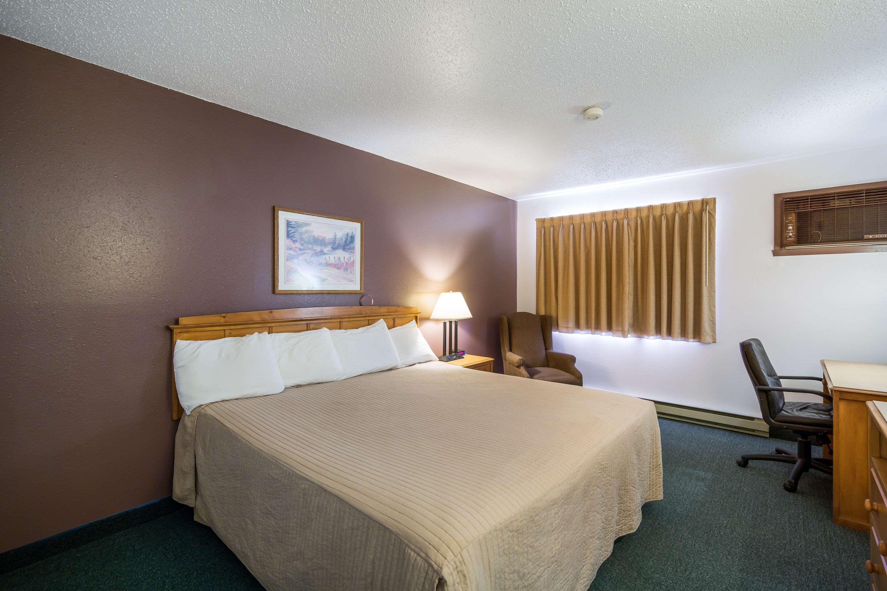 Rodeway Inn — photo 4