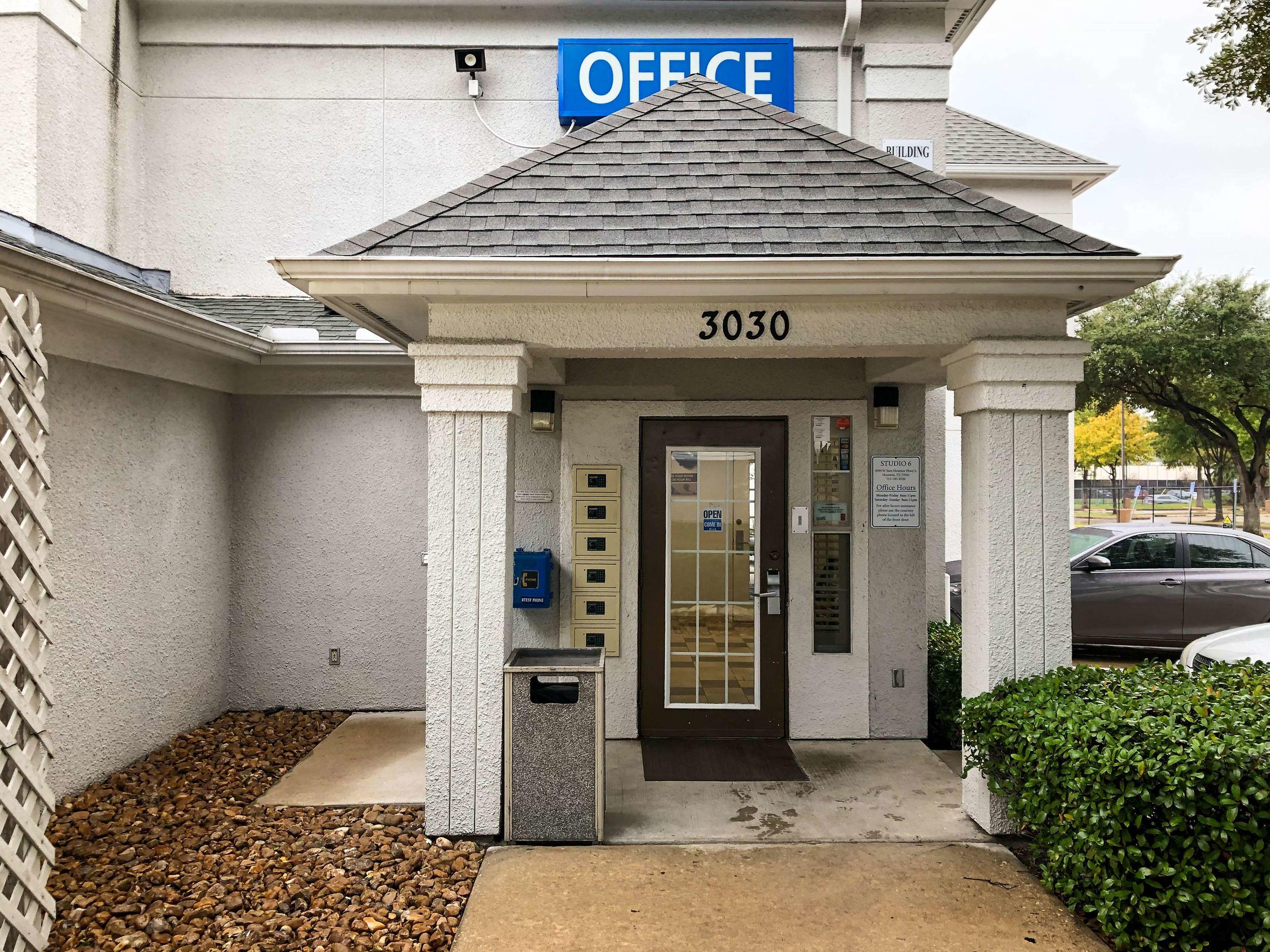 Studio 6 Houston, TX - Westchase — photo 4