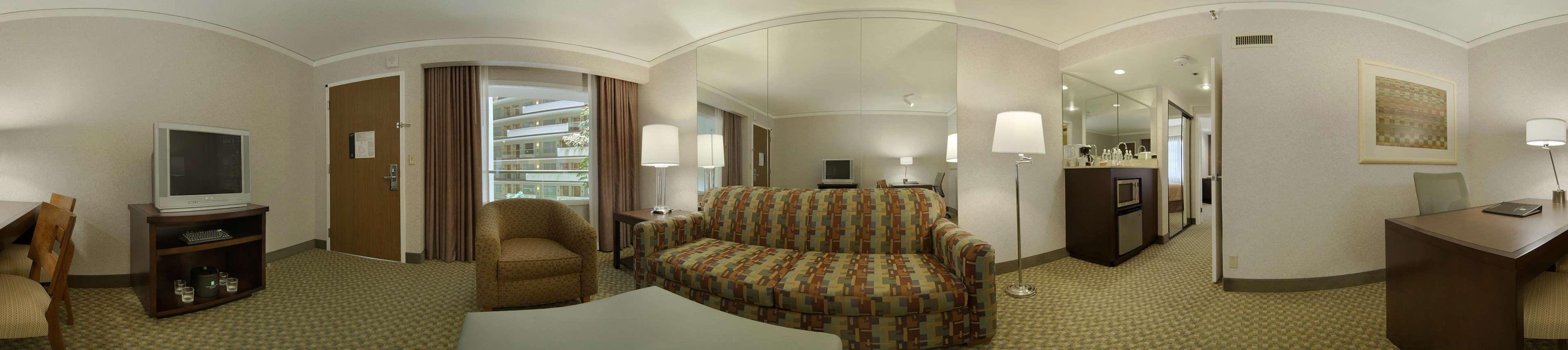 Embassy Suites by Hilton Irvine Orange County Airport — photo 4