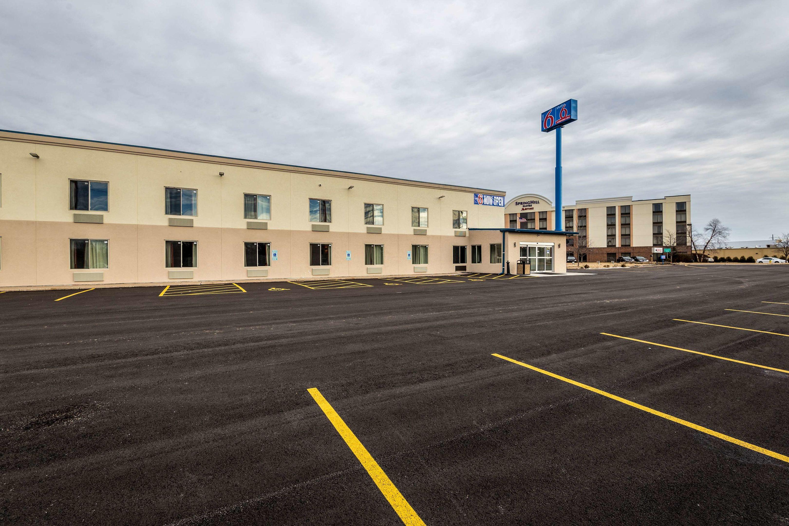 Motel 6 Peoria — photo 4