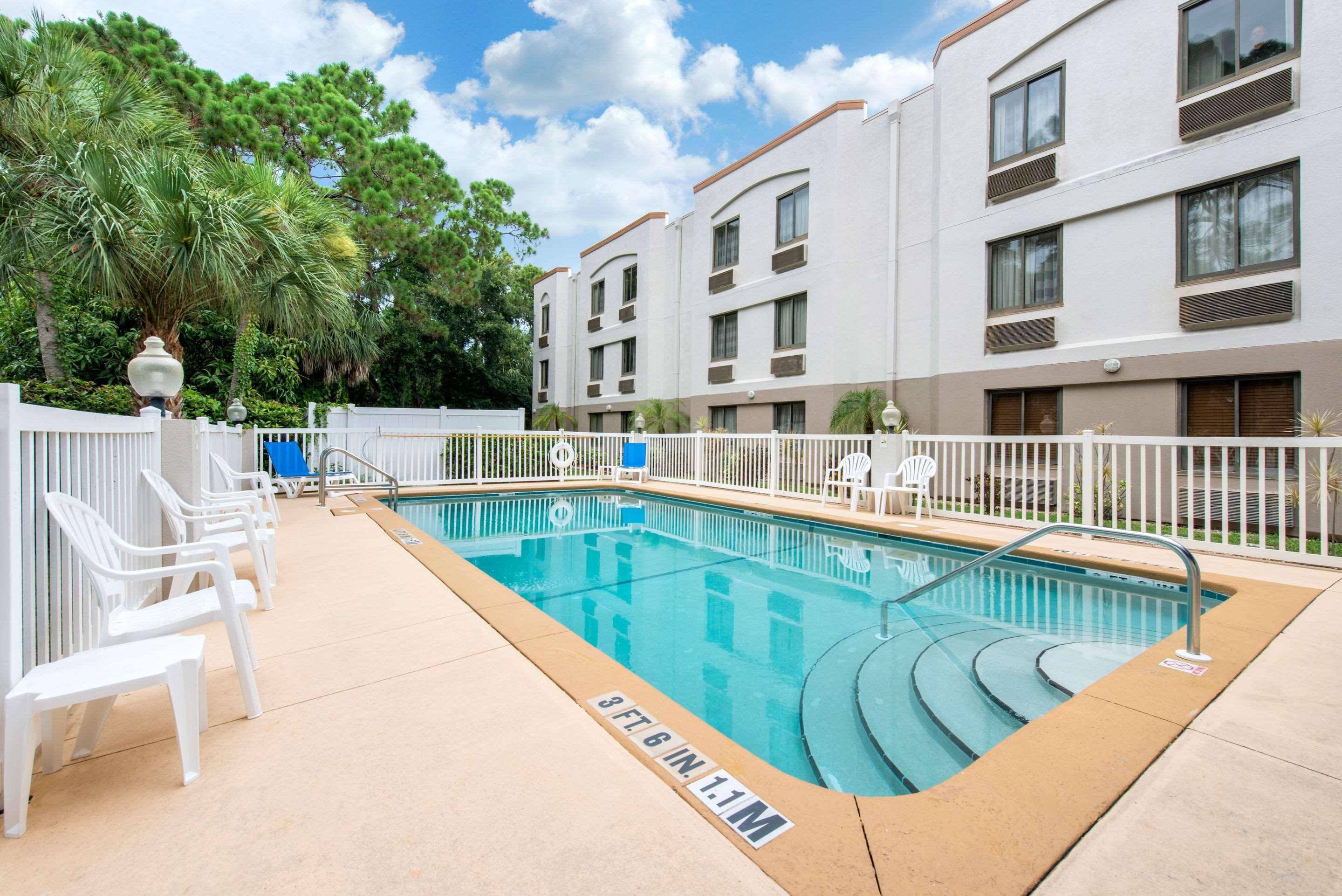 Sleep Inn Sarasota — photo 5