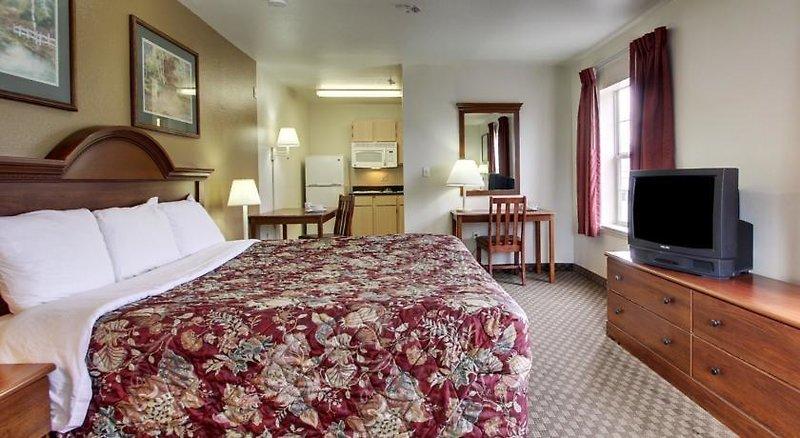 InTown Suites Metairie — photo 5