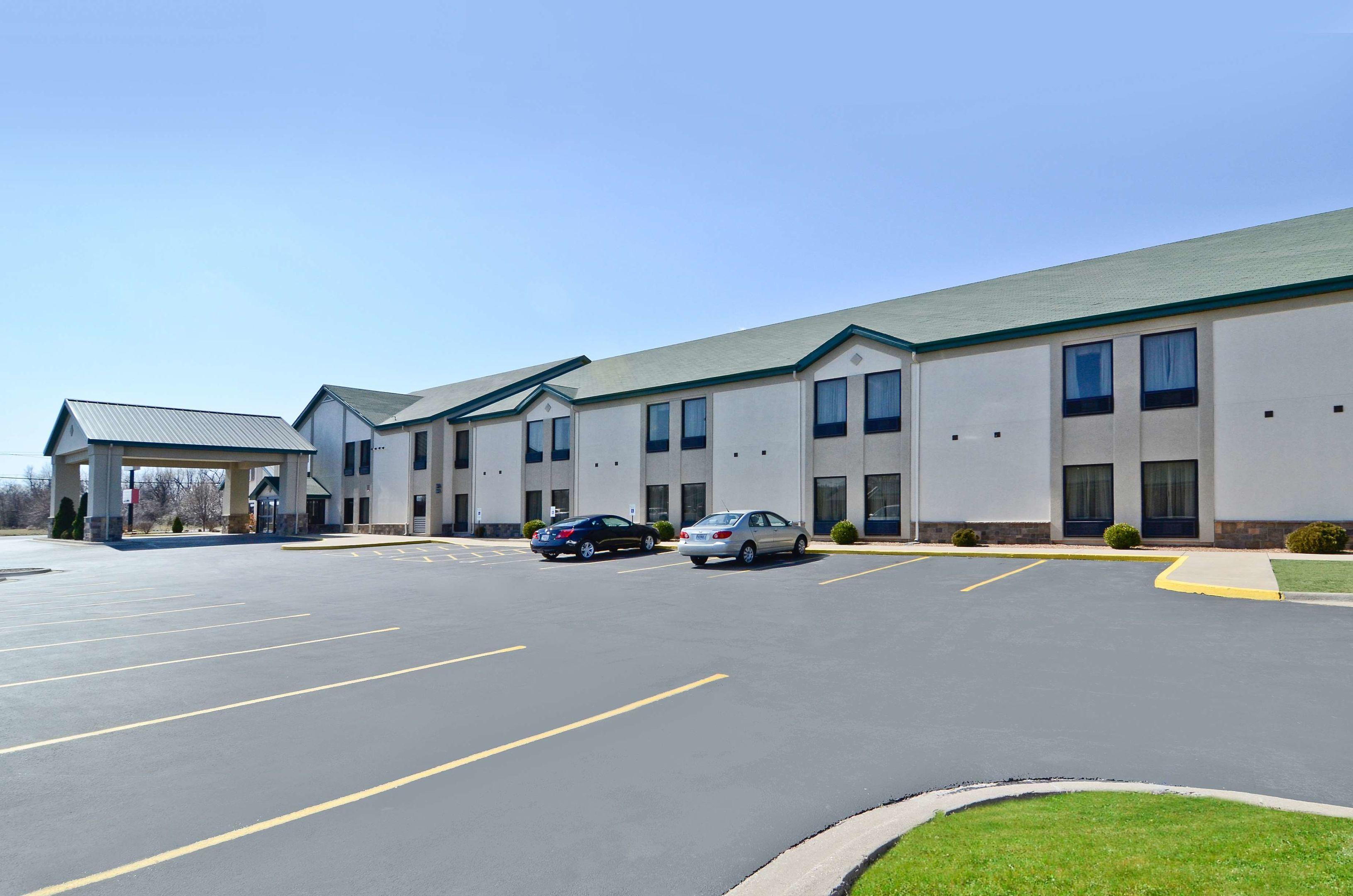 Best Western Plus Springfield Airport Inn — photo 4