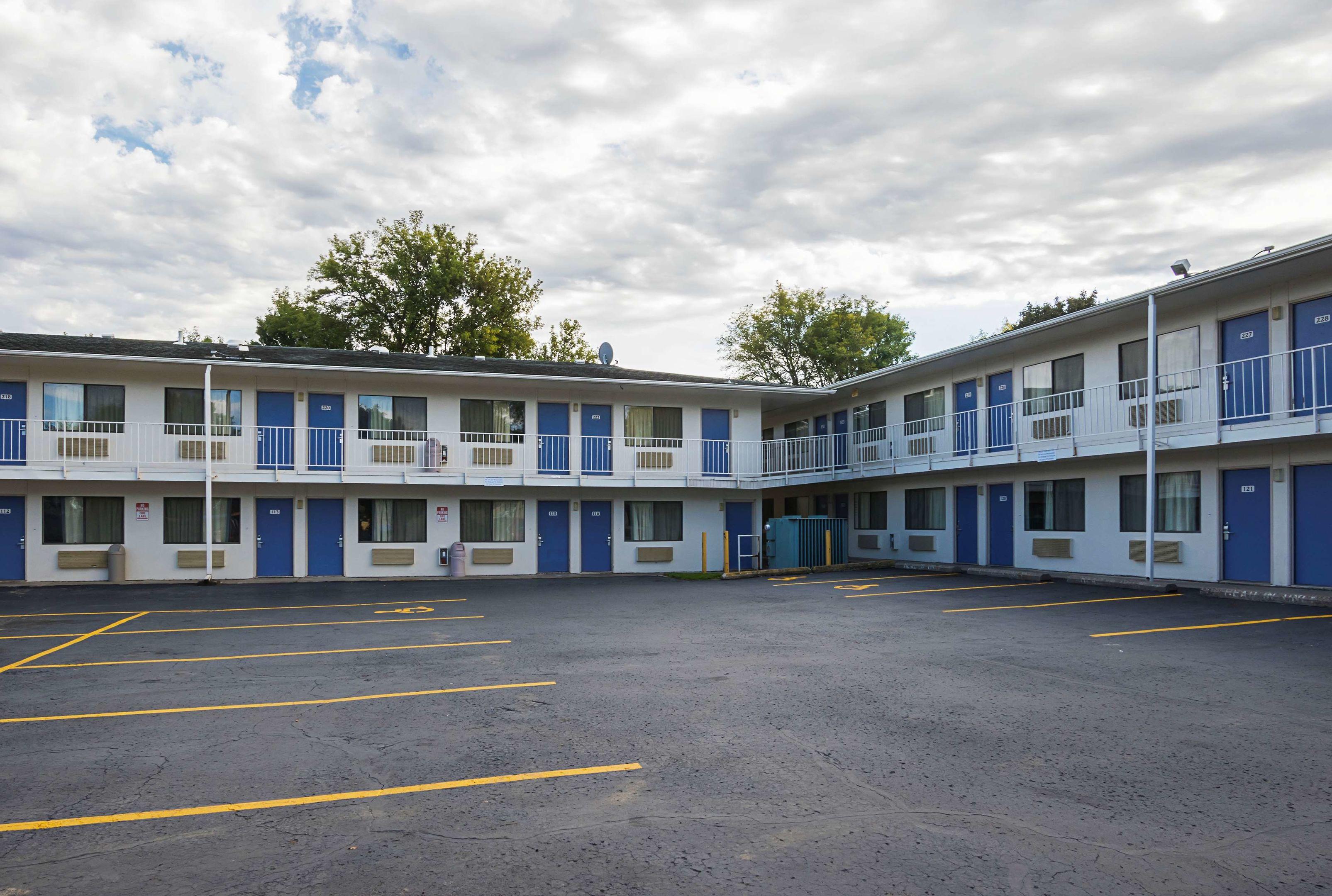 Motel 6 Rochester — photo 4