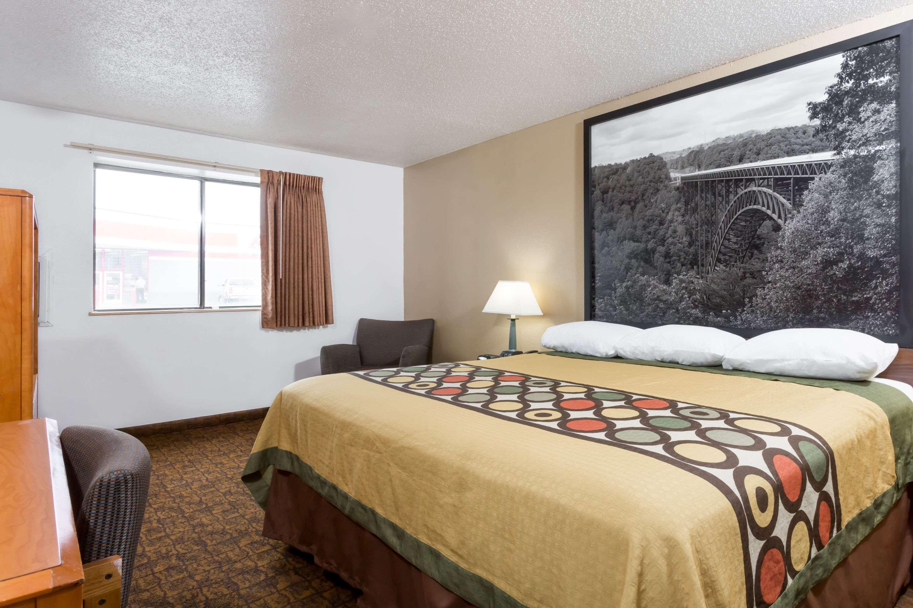 Super 8 by Wyndham Summersville — photo 3