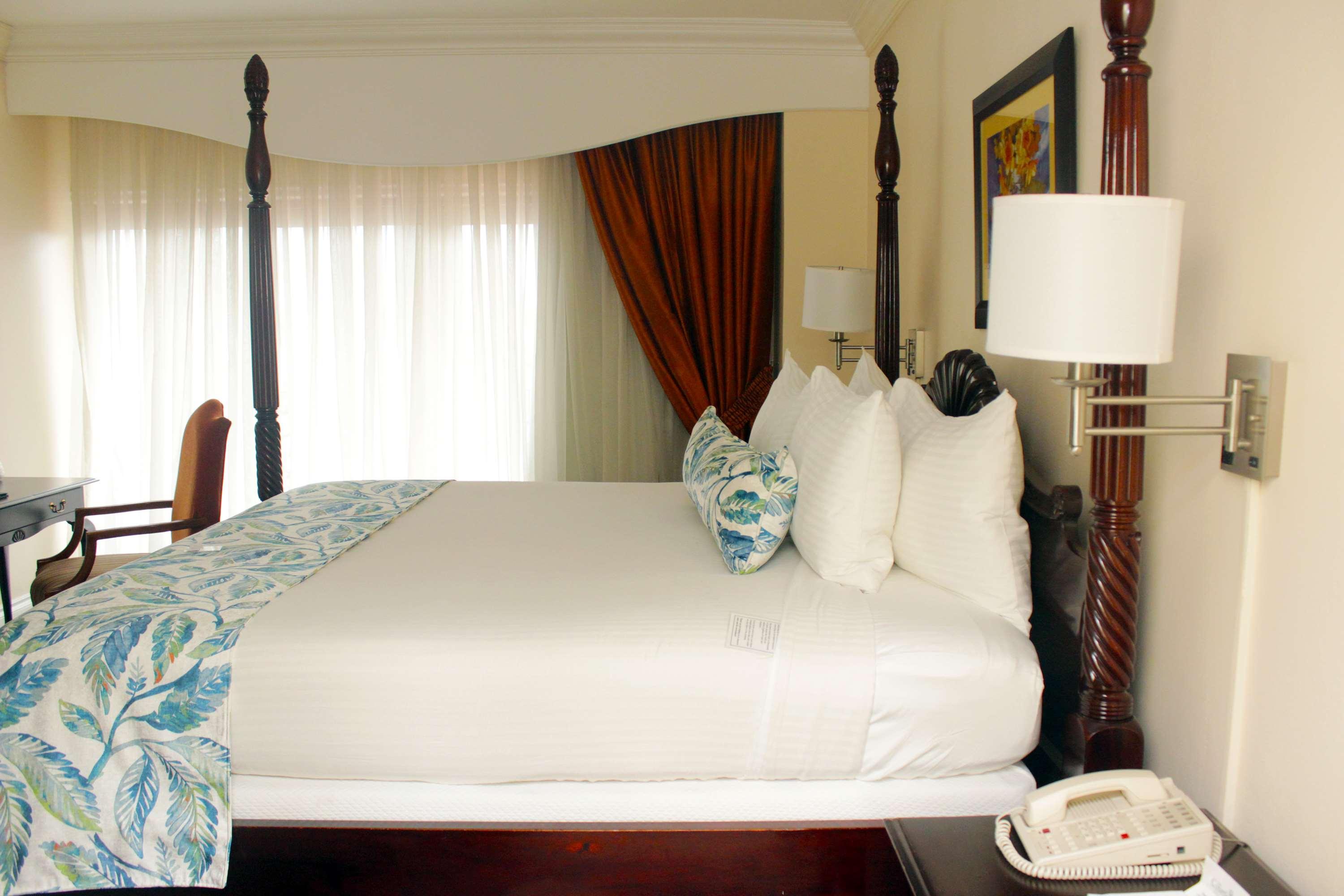 The Courtleigh Hotel & Suites — photo 3
