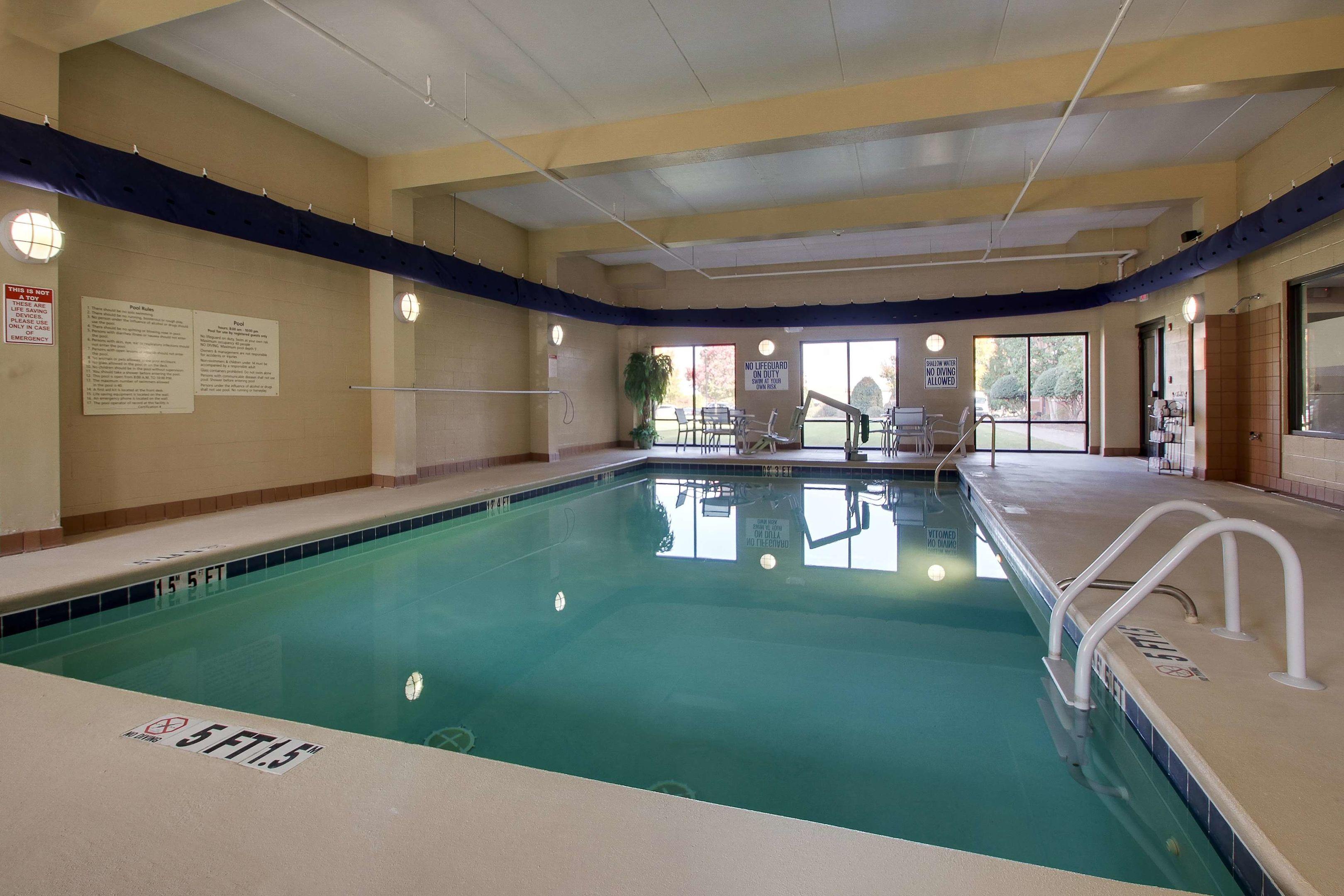 Hampton Inn & Suites Spartanburg-I-26-Westgate Mall — photo 4